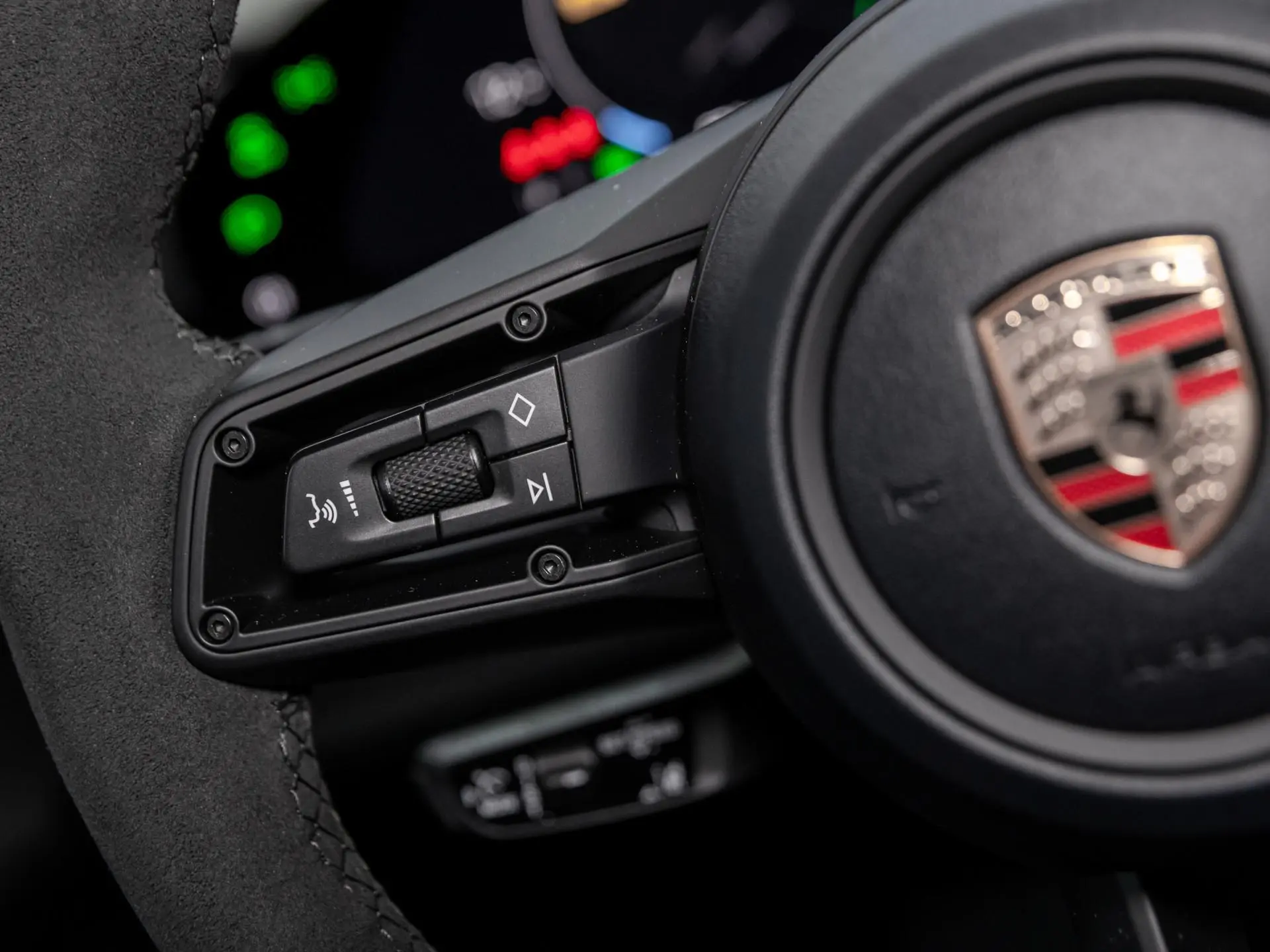 Taycan Black Edition