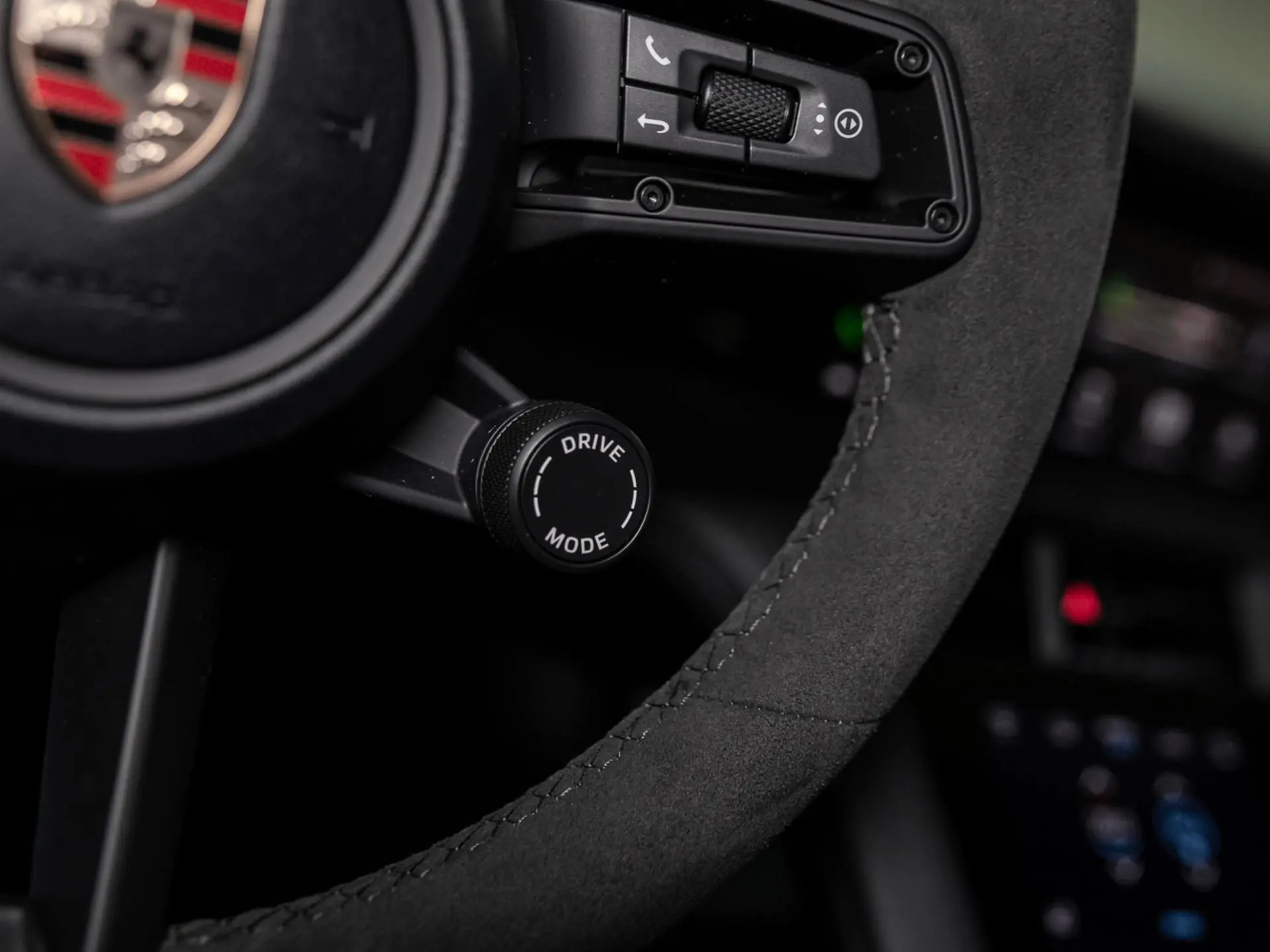 Taycan Black Edition