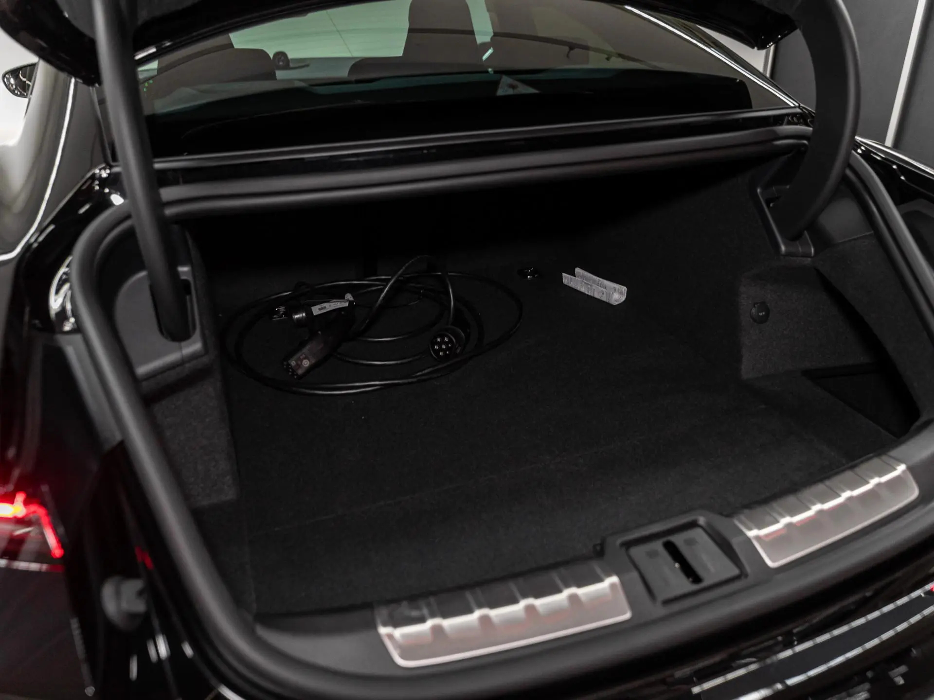 Taycan Black Edition