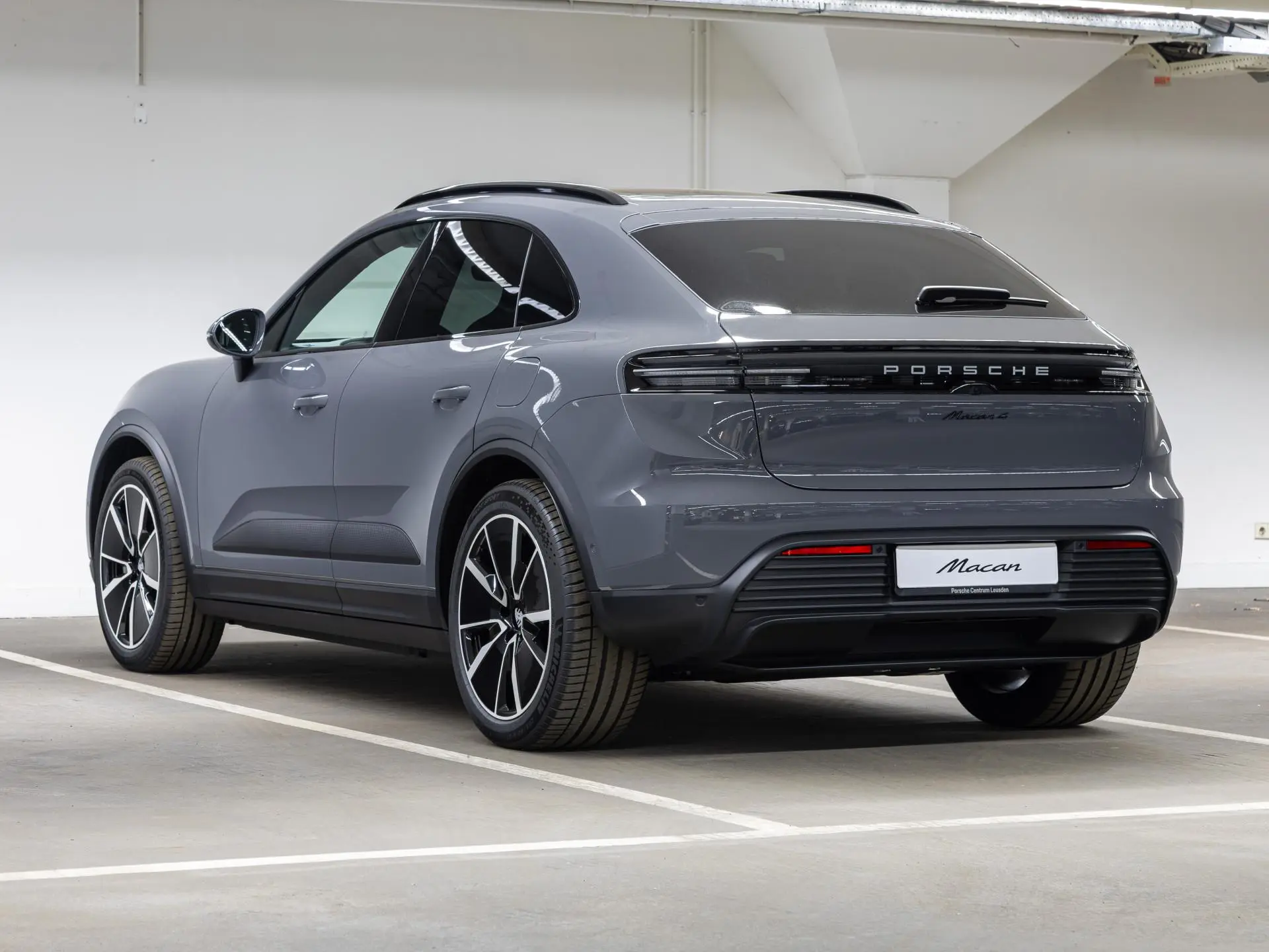 Macan 4