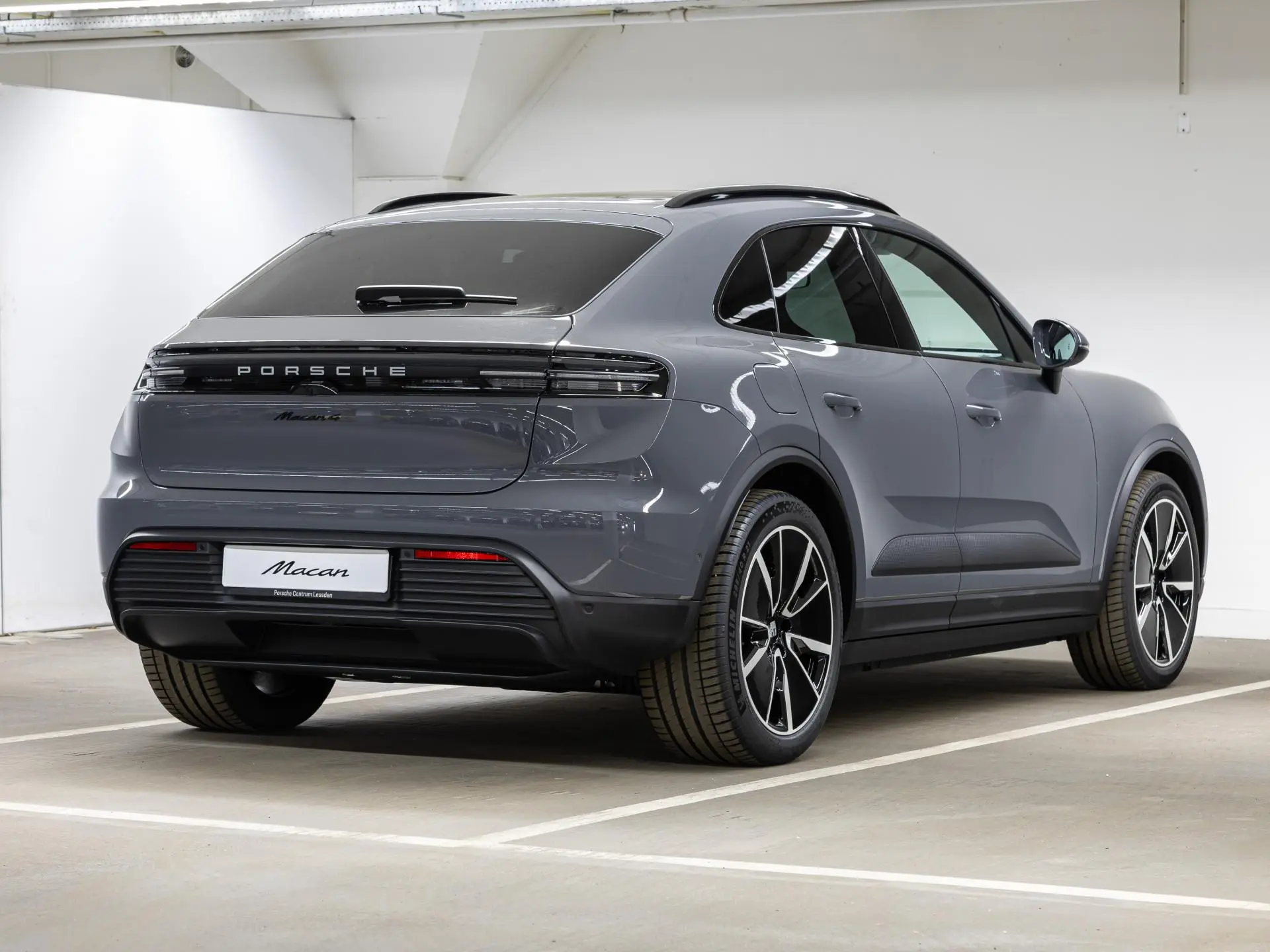 Macan 4