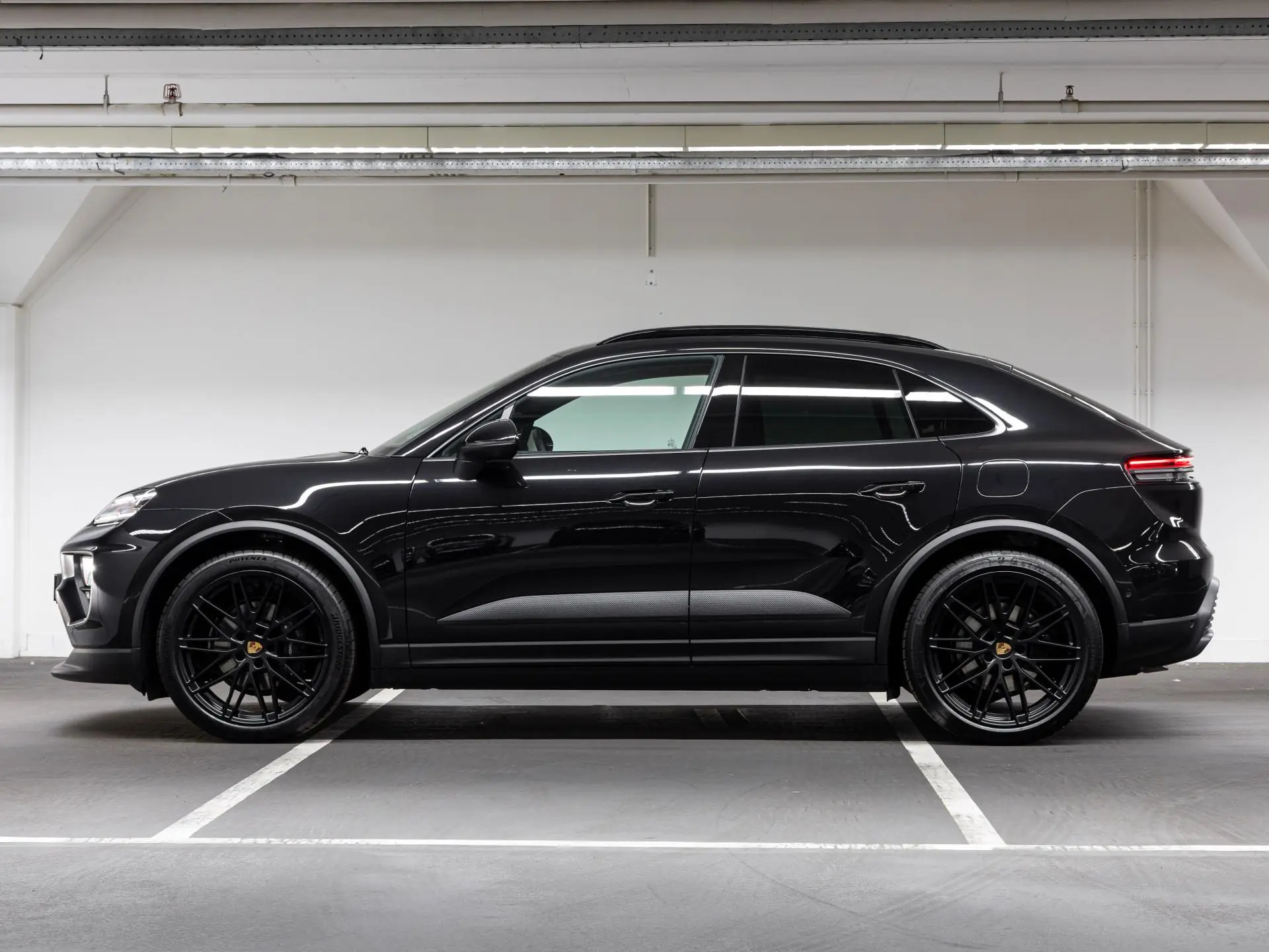 Macan 4