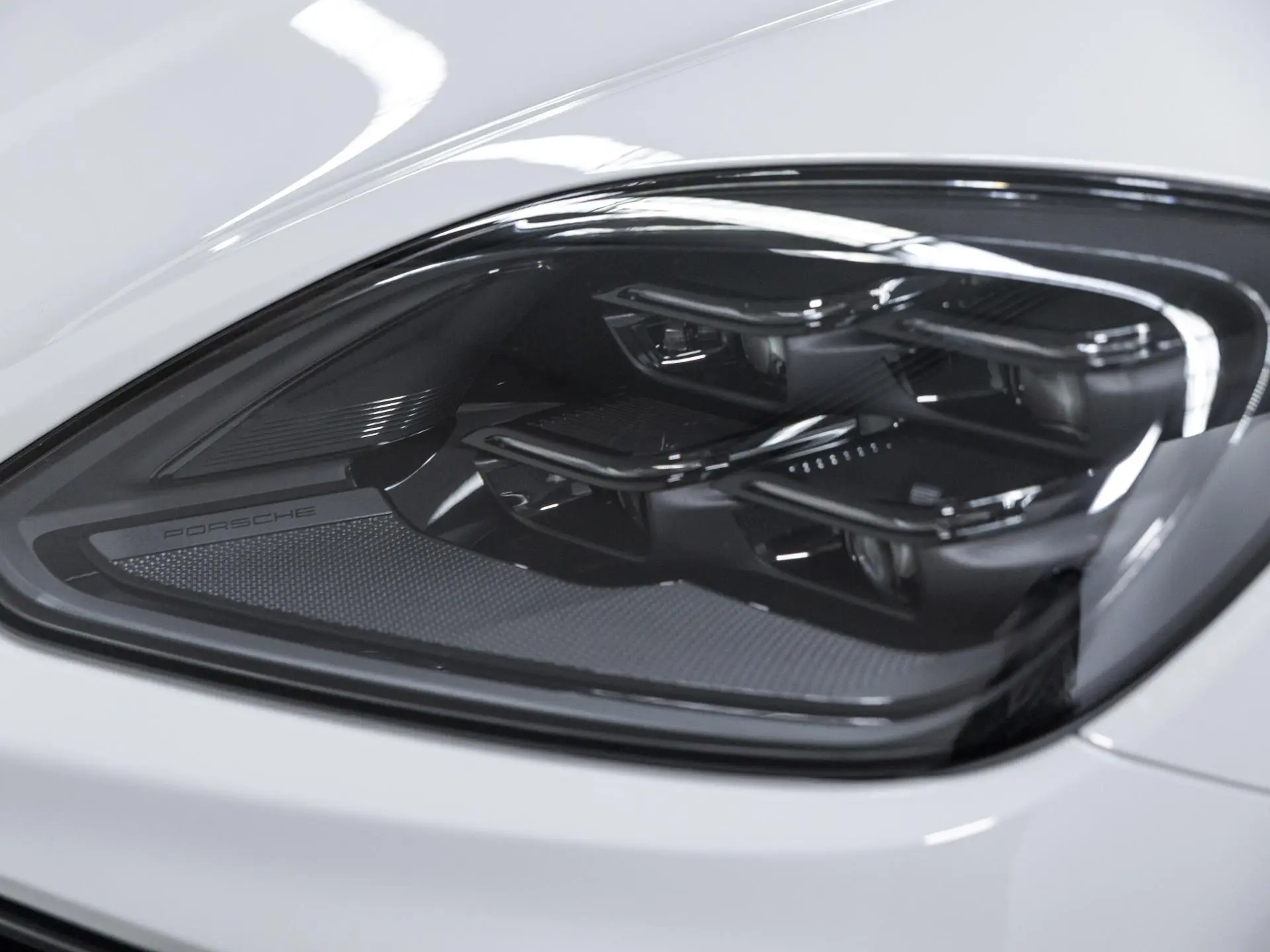 Cayenne 3.0 E-Hybrid Black Edition