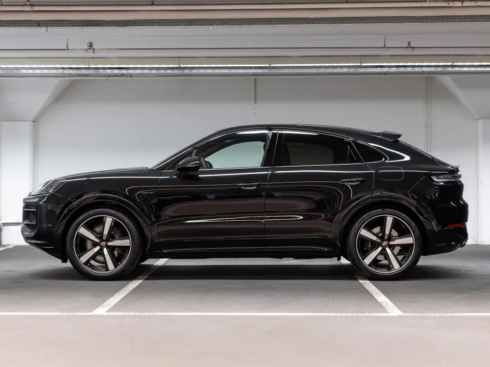 Porsche Cayenne Coupé 3.0 E-Hybrid Black Edition