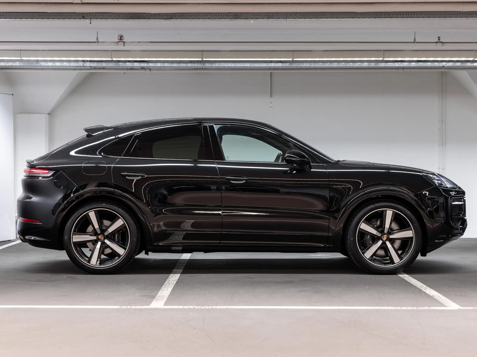 Cayenne Coupé 3.0 E-Hybrid Black Edition