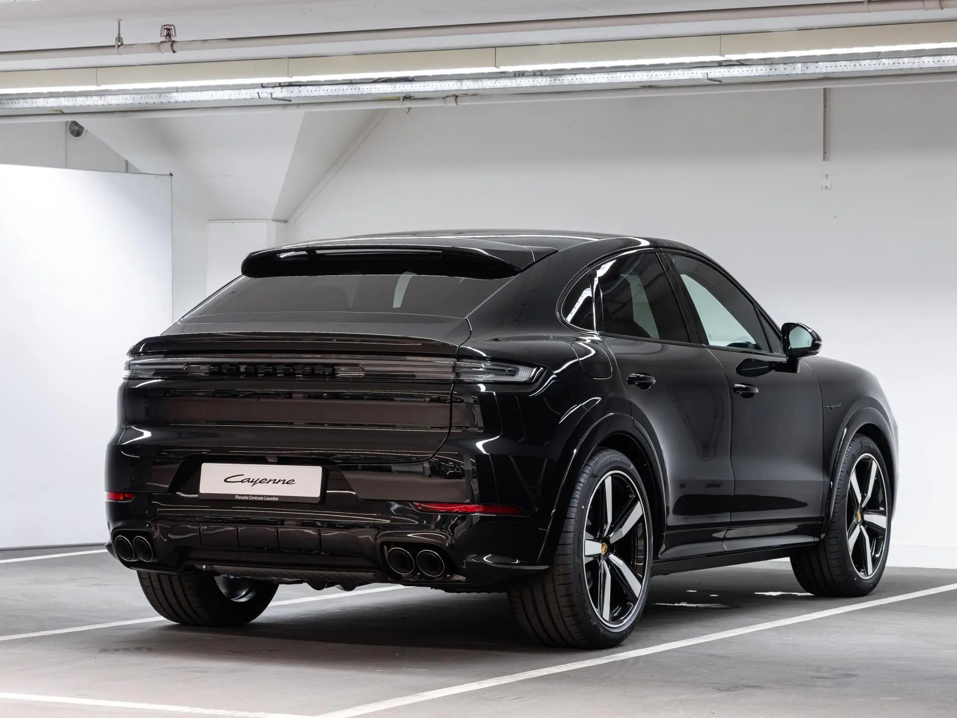 Cayenne Coupé 3.0 E-Hybrid Black Edition