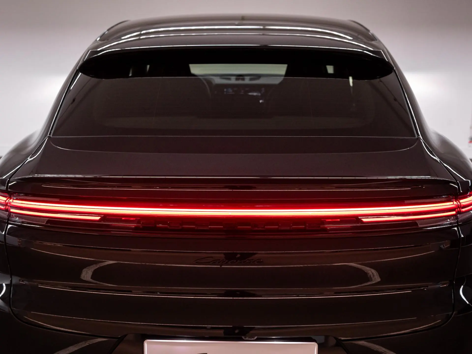 Cayenne Coupé 3.0 E-Hybrid Black Edition