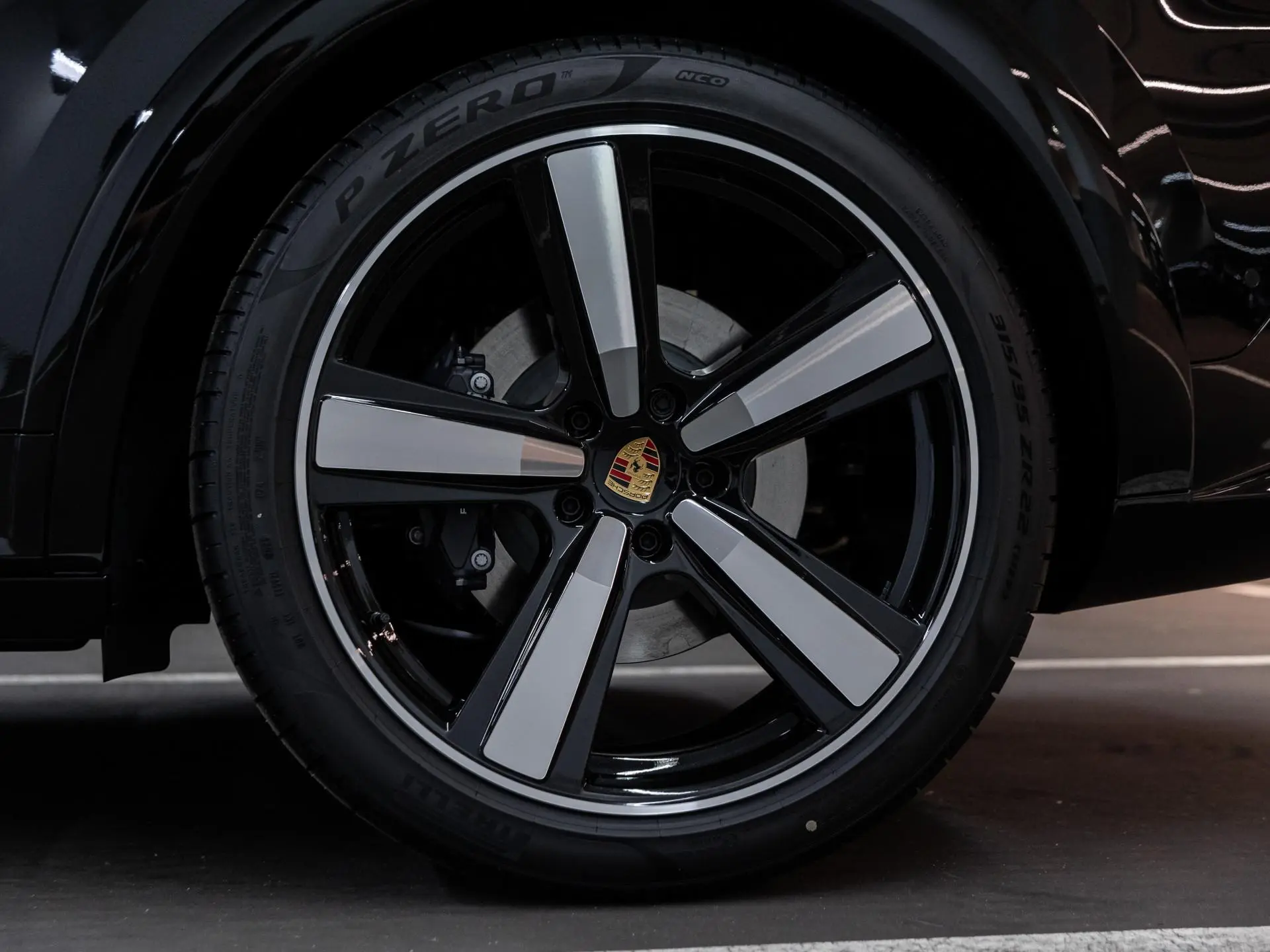 Cayenne Coupé 3.0 E-Hybrid Black Edition