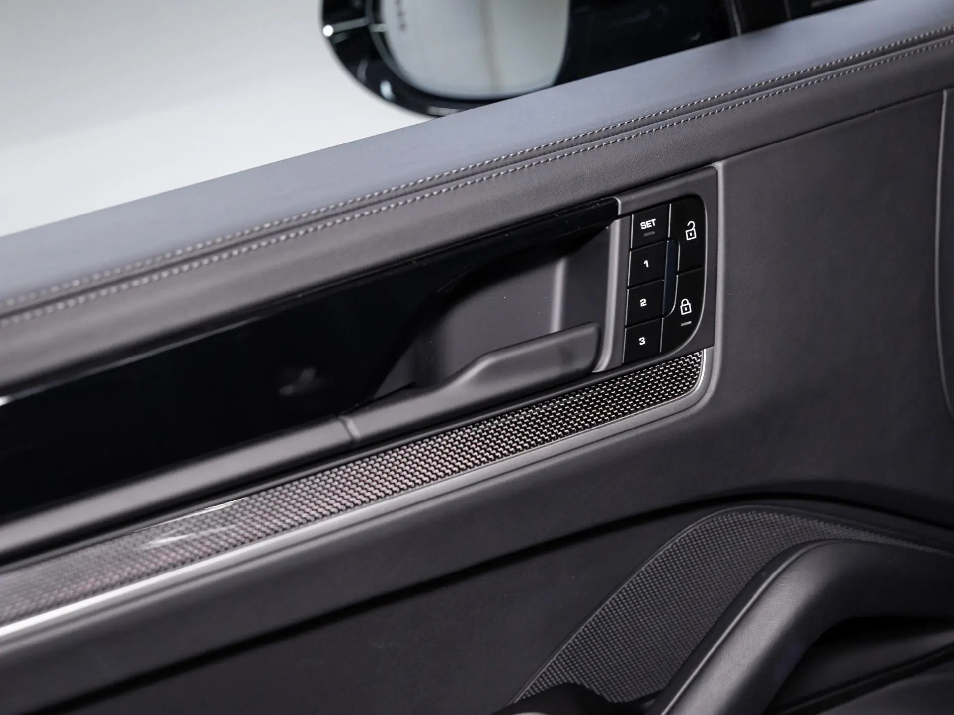 Cayenne Coupé 3.0 E-Hybrid Black Edition