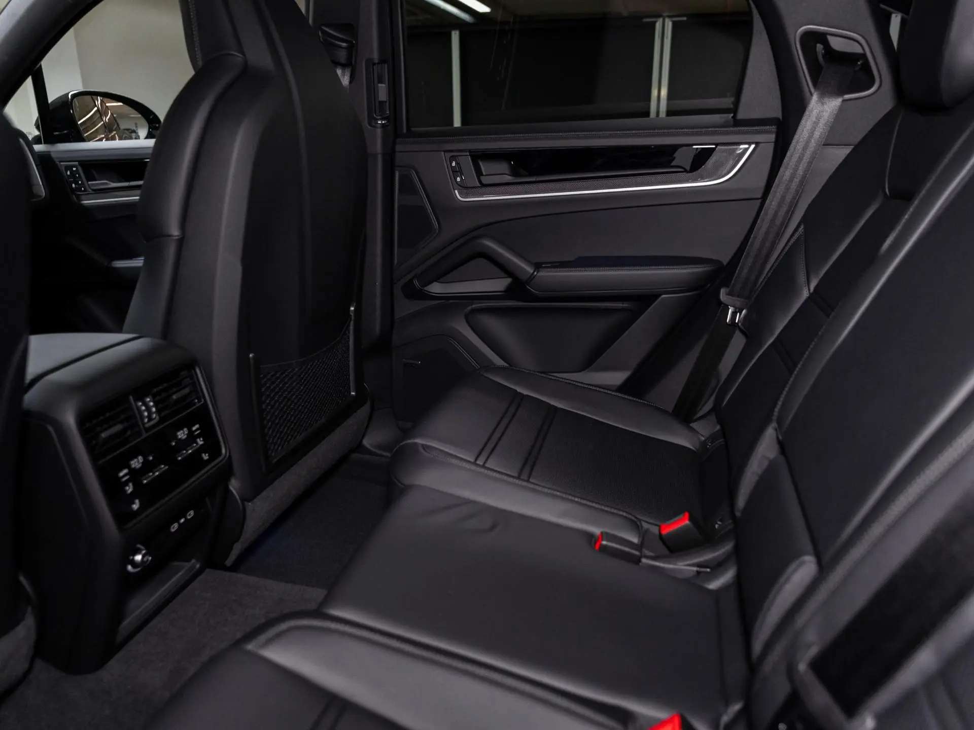 Cayenne Coupé 3.0 E-Hybrid Black Edition