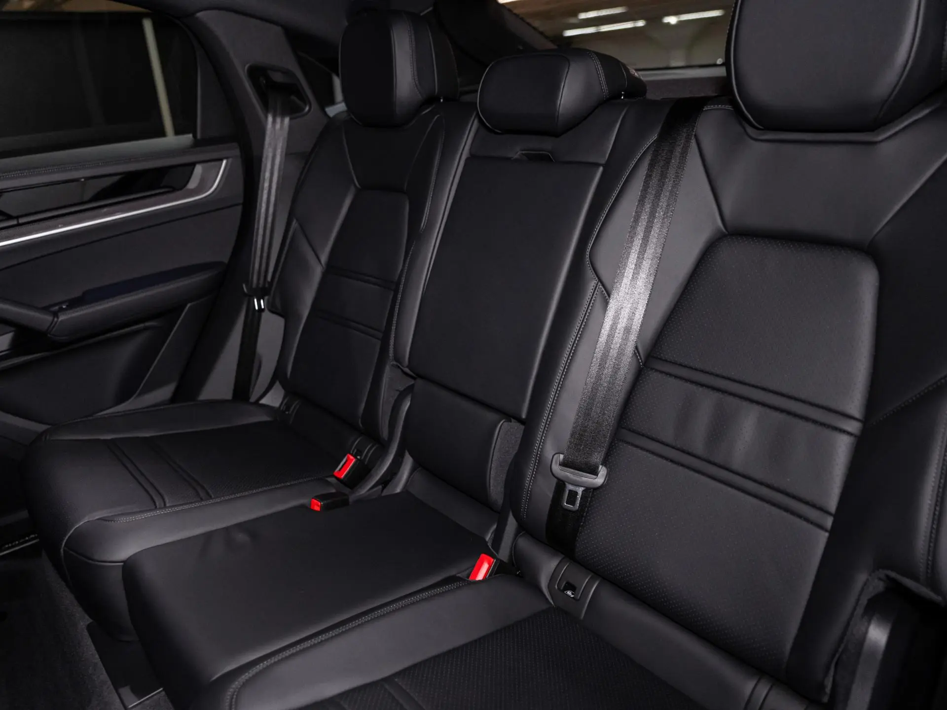 Cayenne Coupé 3.0 E-Hybrid Black Edition