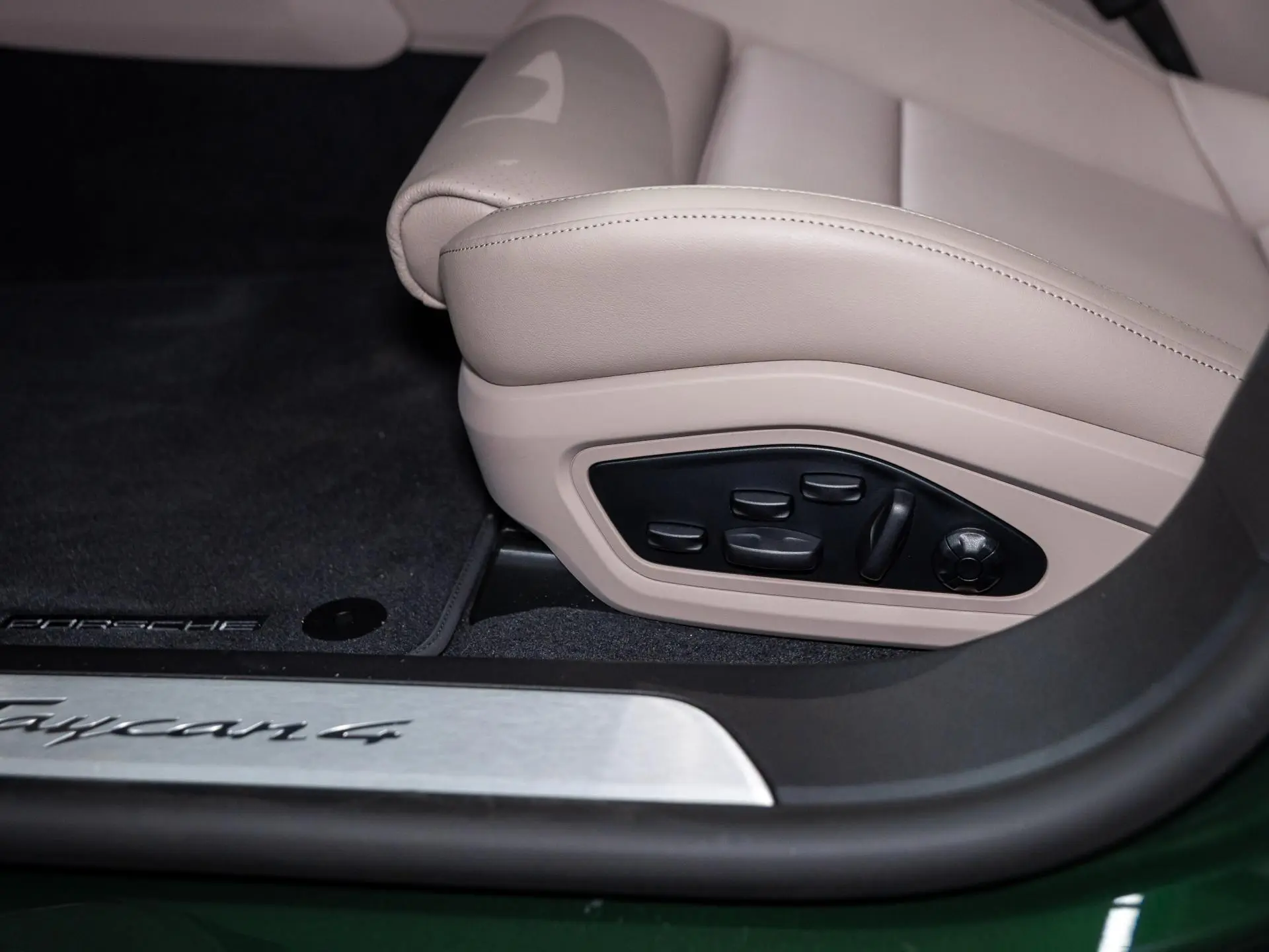 Taycan 4 Cross Turismo