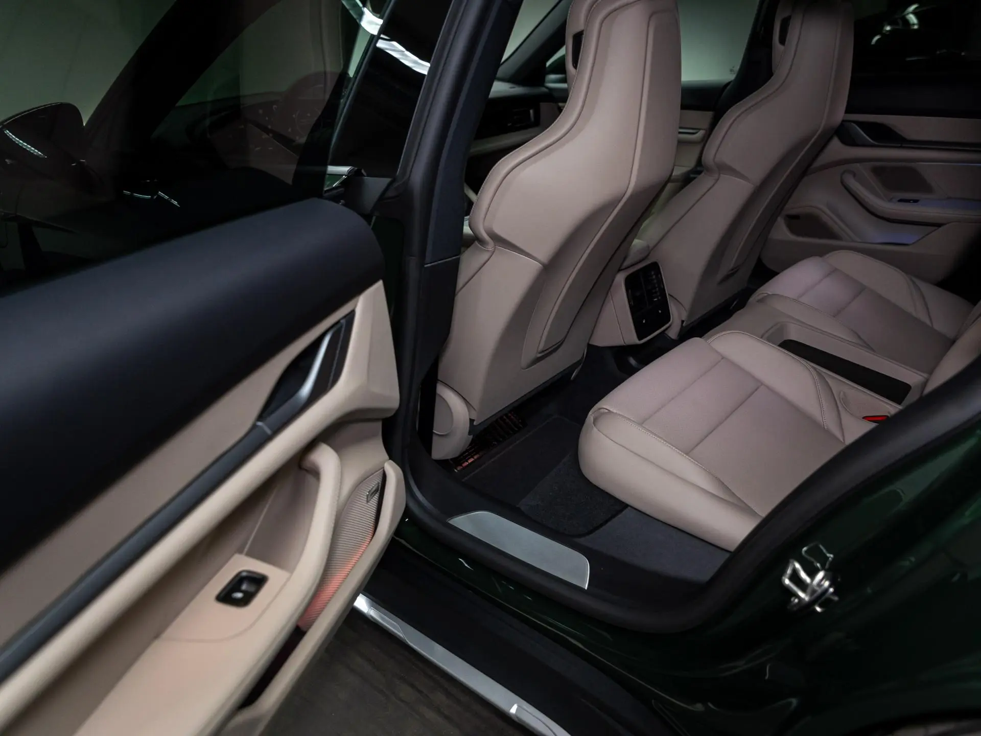 Taycan 4 Cross Turismo