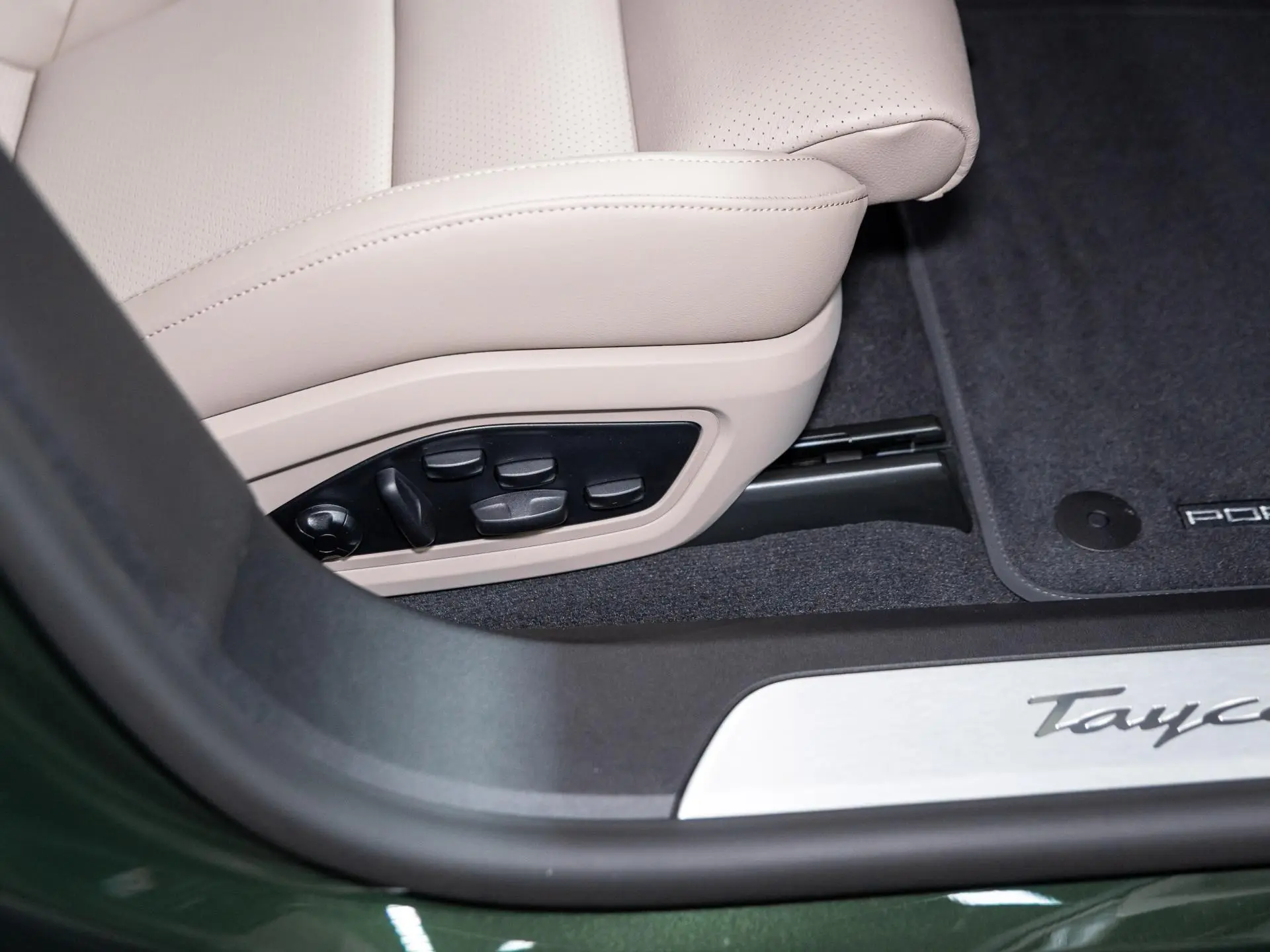 Taycan 4 Cross Turismo