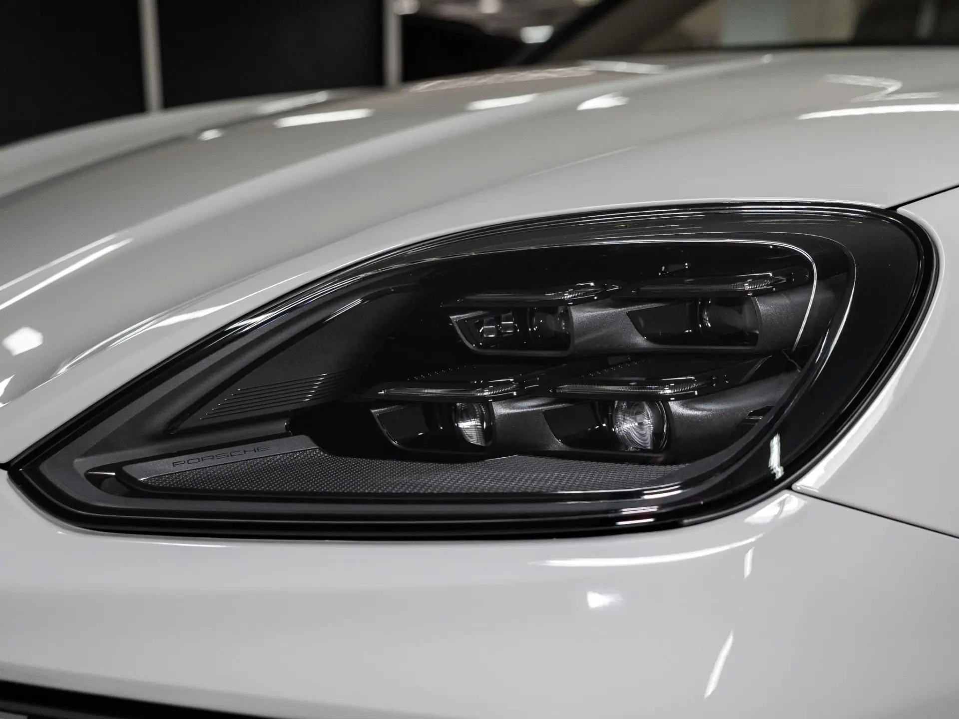 Cayenne E-Hybrid Black Edition Coupé