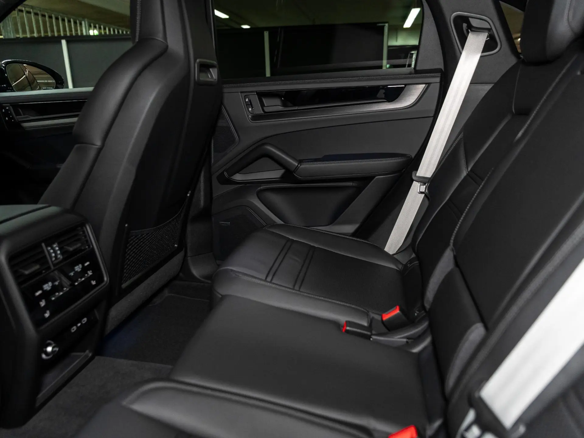 Cayenne E-Hybrid Black Edition Coupé