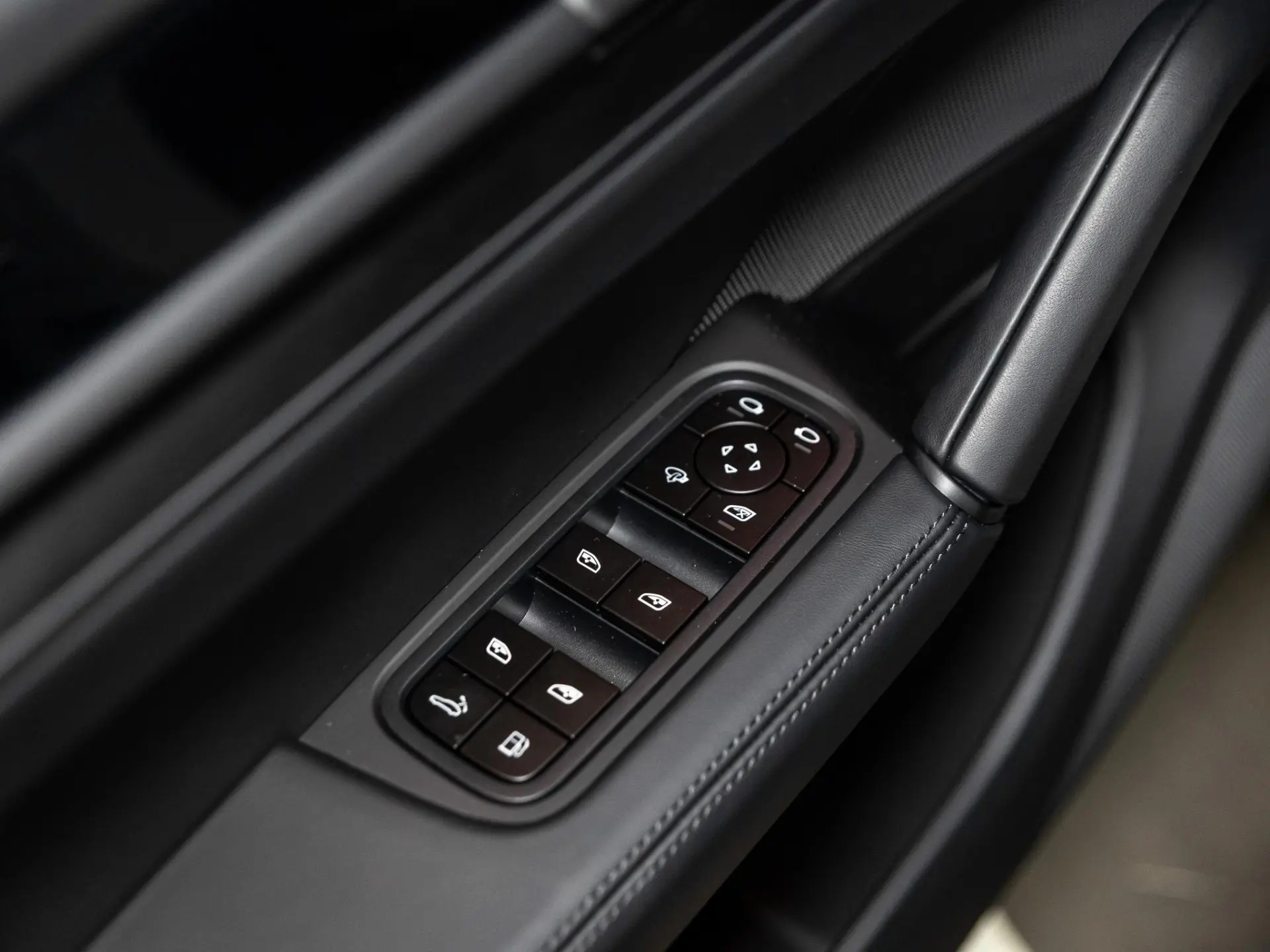 Cayenne E-Hybrid Black Edition Coupé