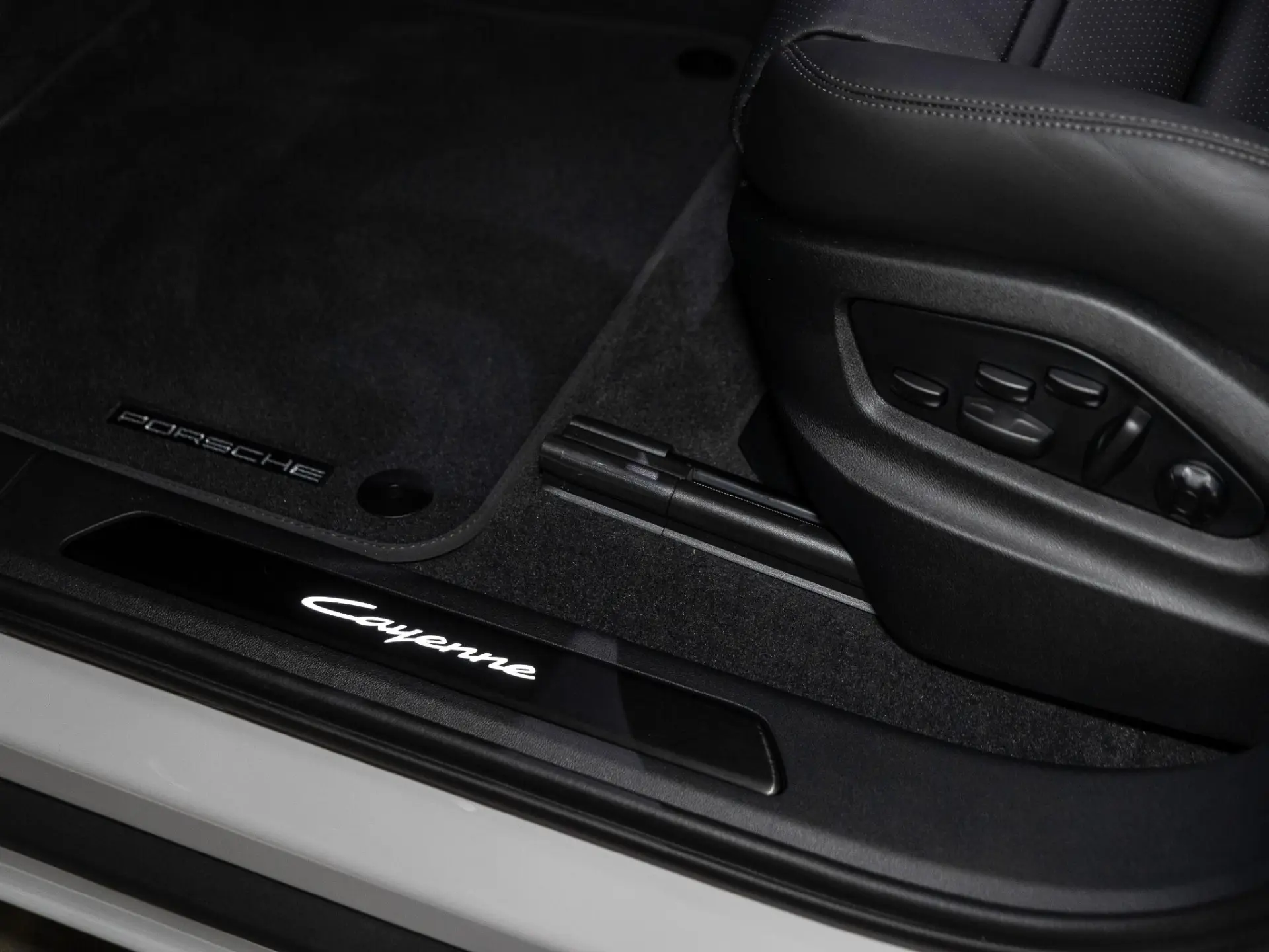 Cayenne E-Hybrid Black Edition Coupé