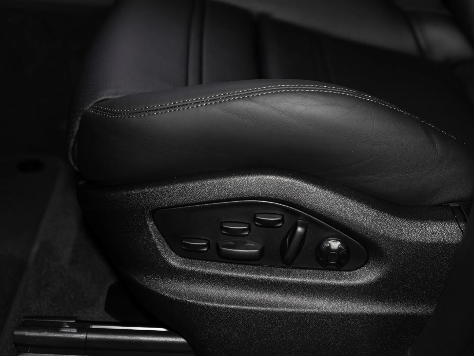 Cayenne E-Hybrid Black Edition Coupé