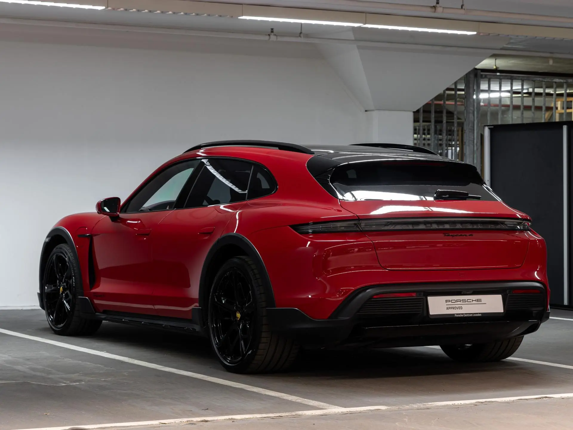 Taycan 4 Cross Turismo MJ2023