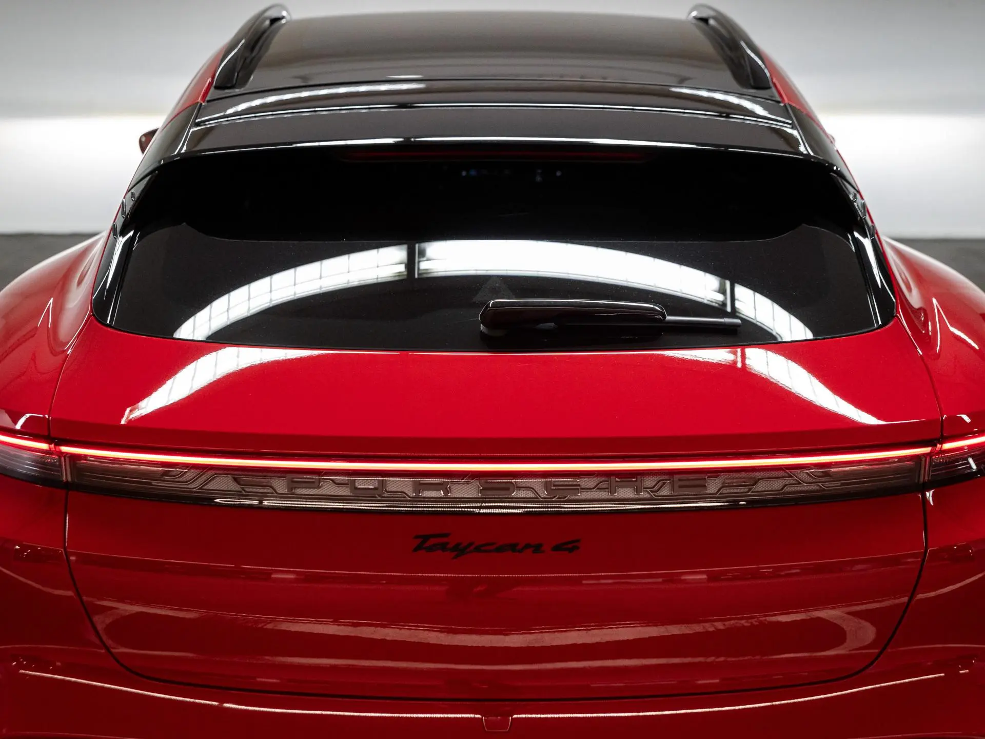 Taycan 4 Cross Turismo MJ2023