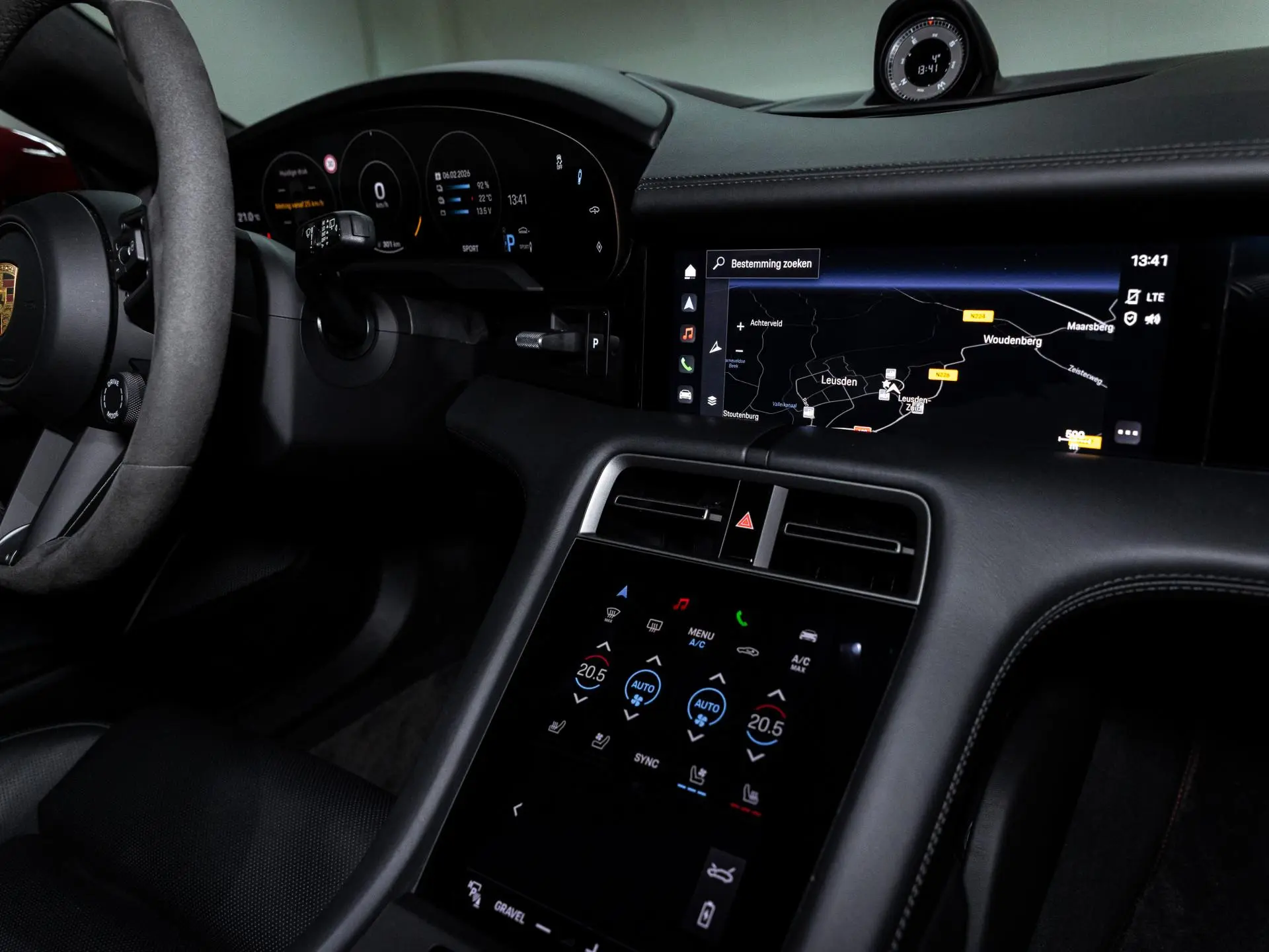 Taycan 4 Cross Turismo MJ2023