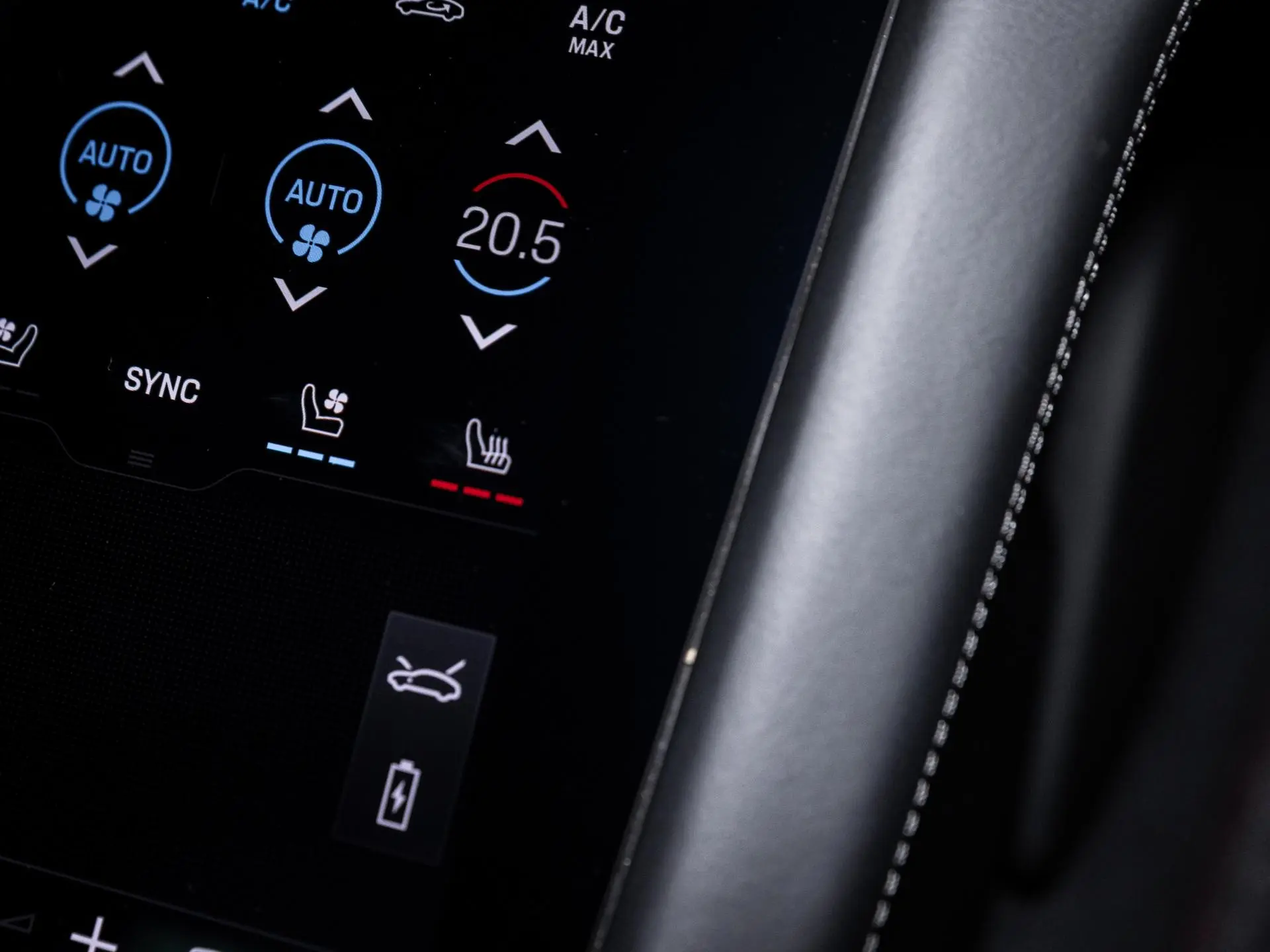 Taycan 4 Cross Turismo MJ2023