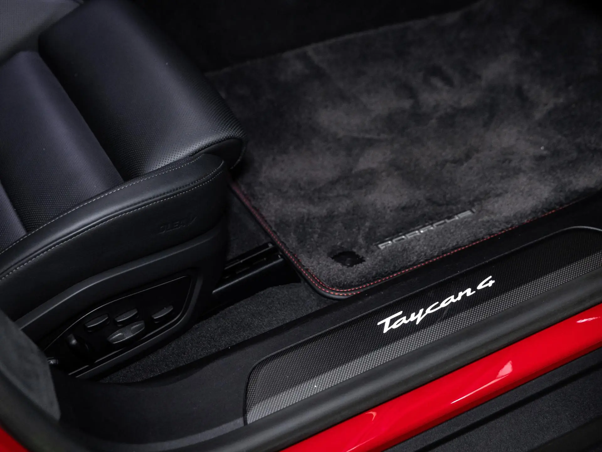 Taycan 4 Cross Turismo MJ2023