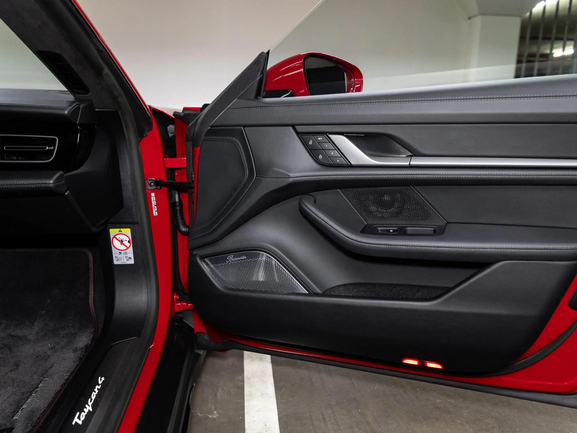 Taycan 4 Cross Turismo MJ2023