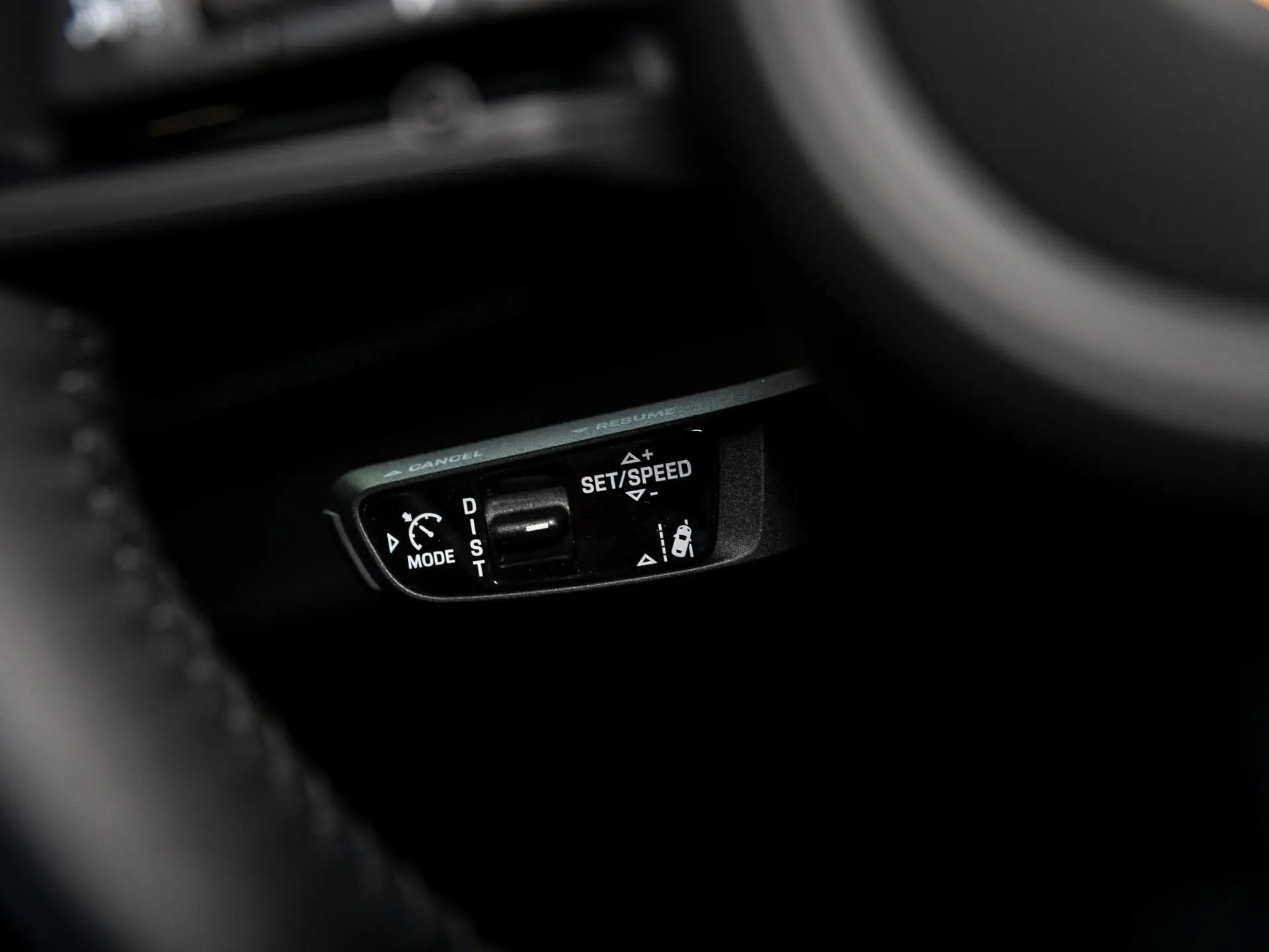 Taycan Sport Turismo Black Edition