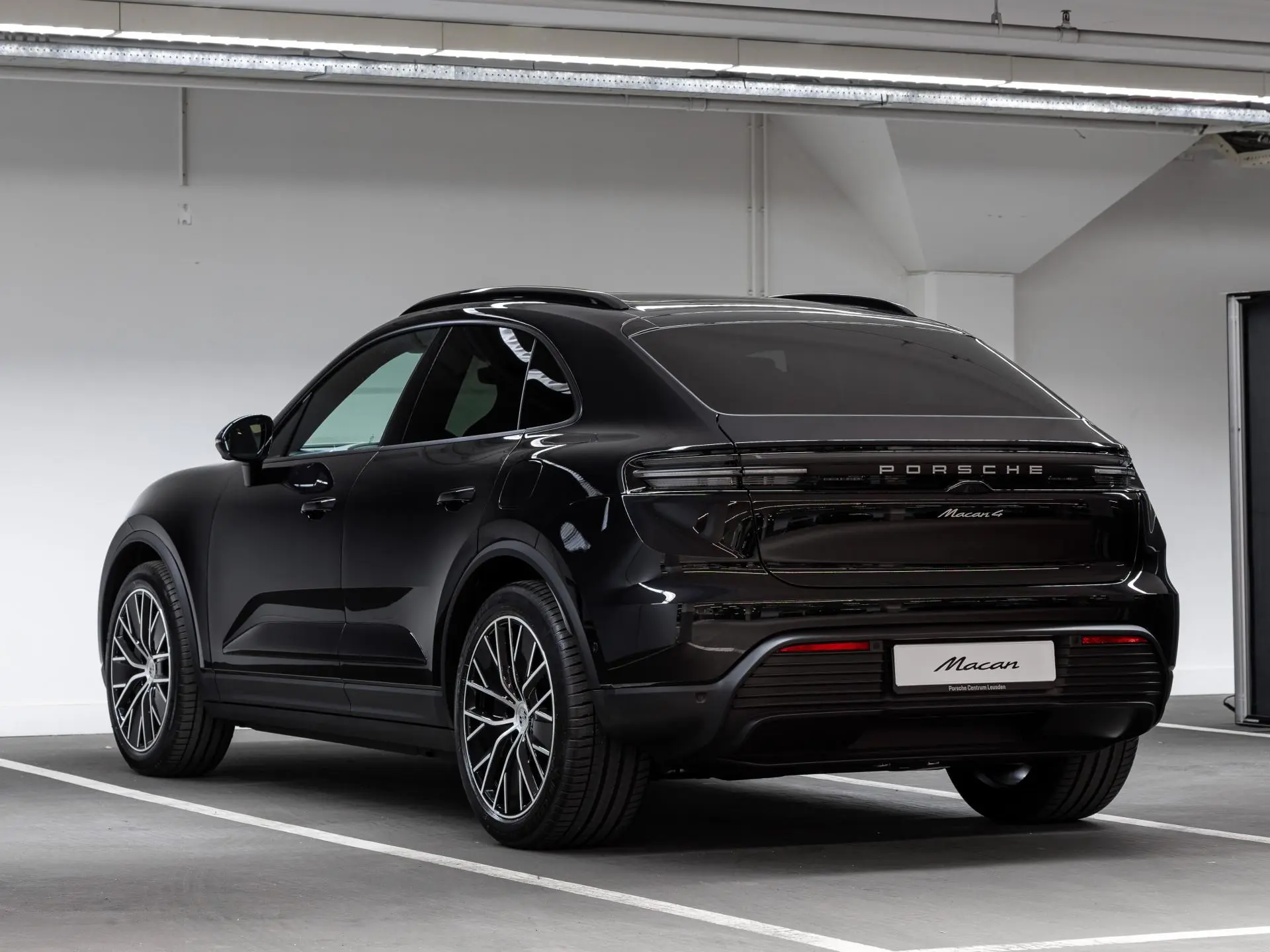 Macan 4