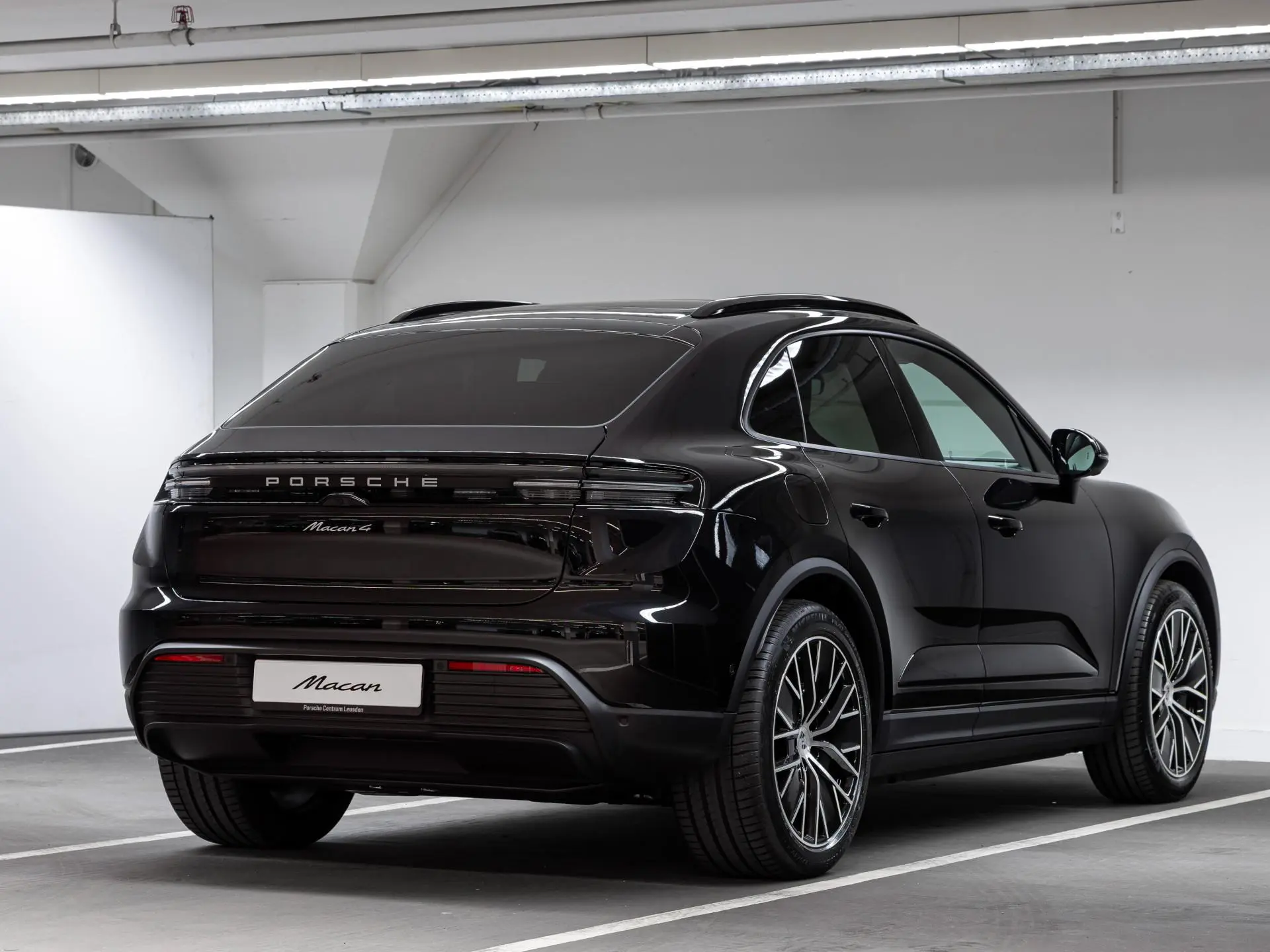 Macan 4