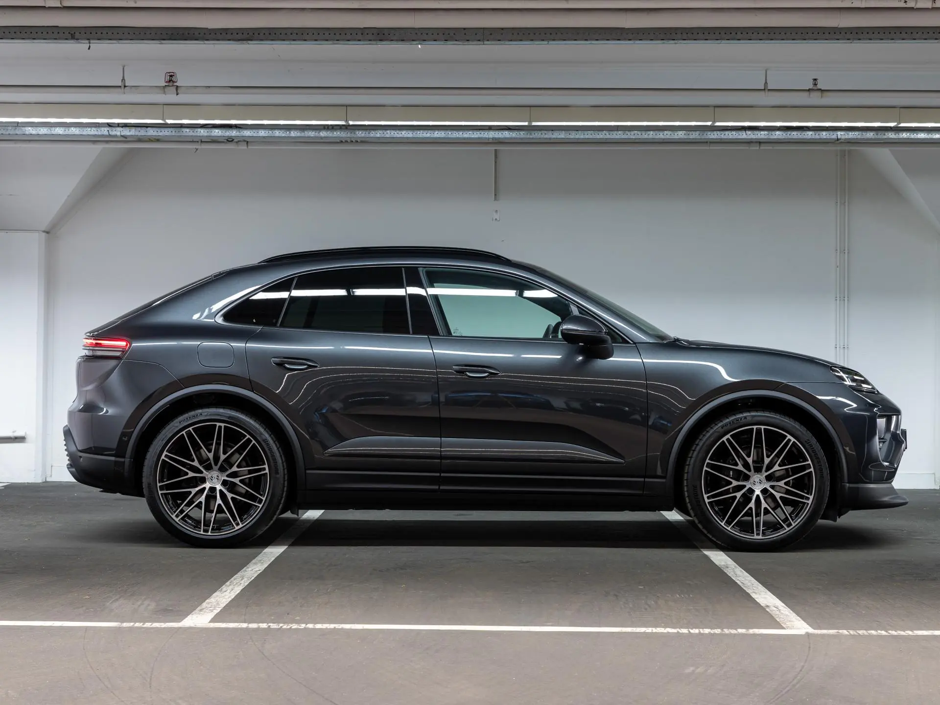 Macan 4
