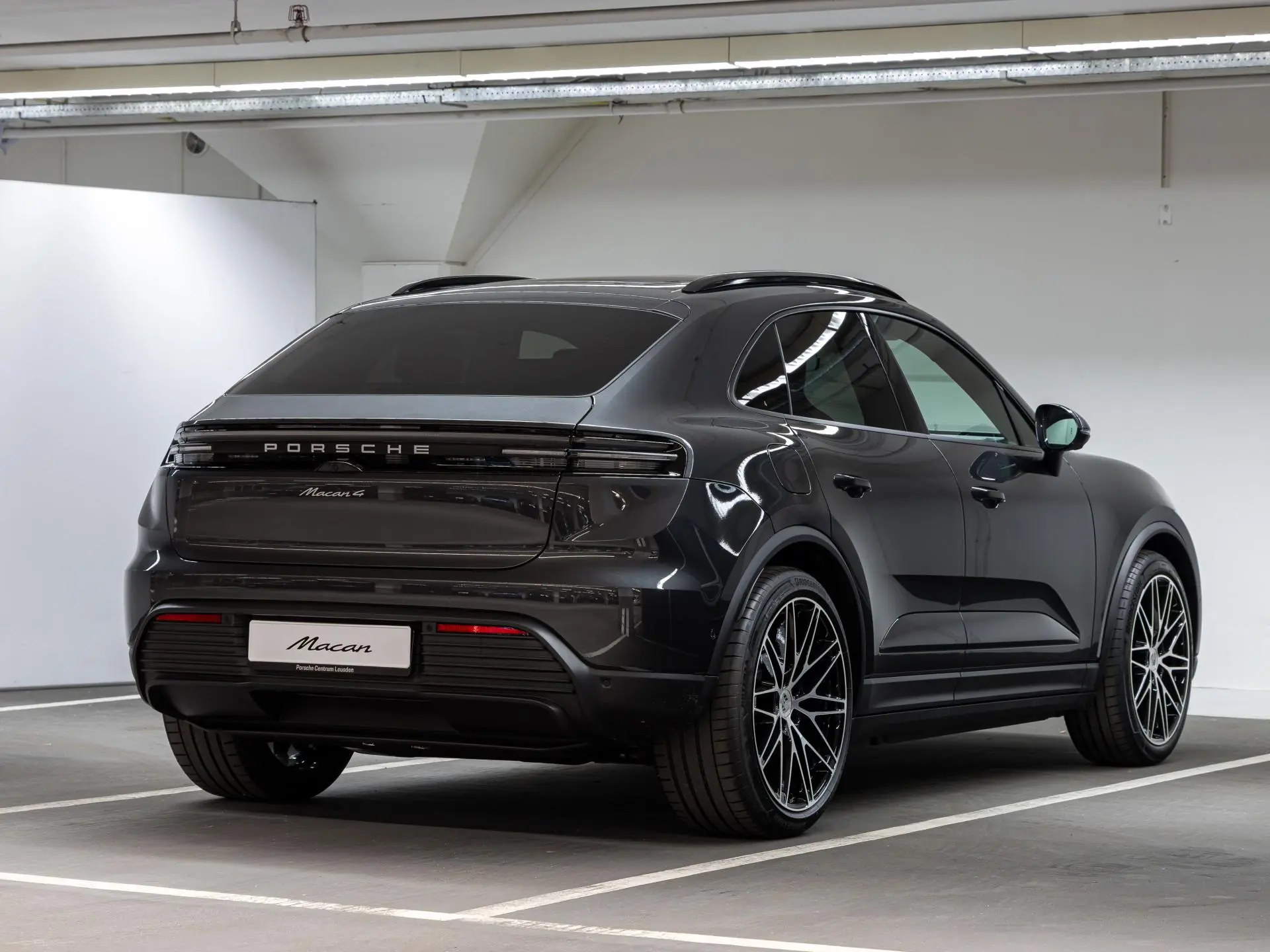Macan 4