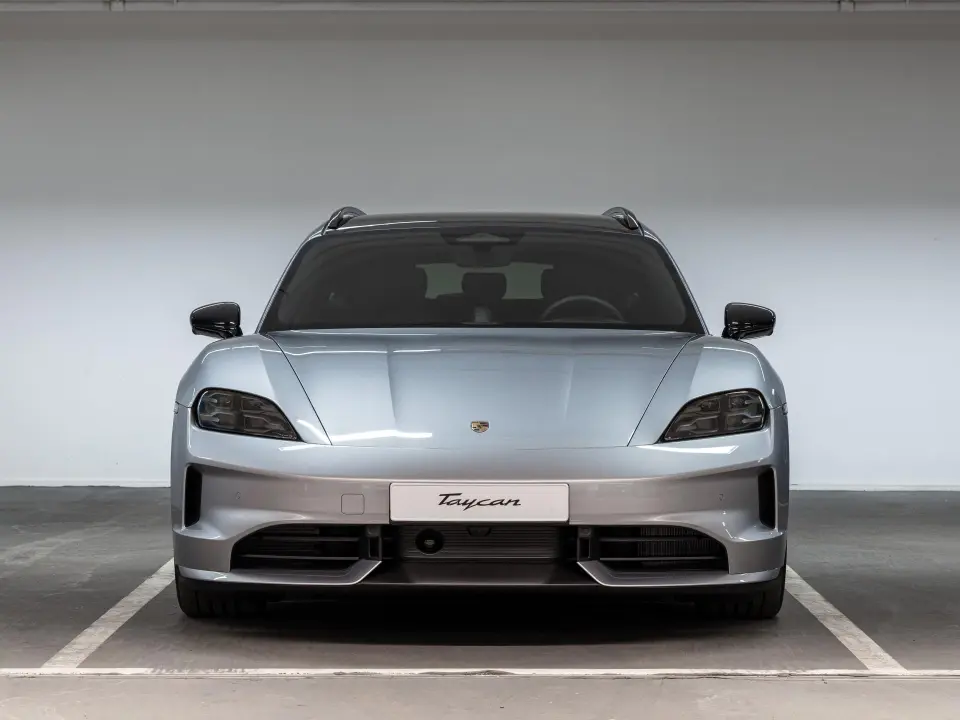 Taycan Sport Turismo Black Edition