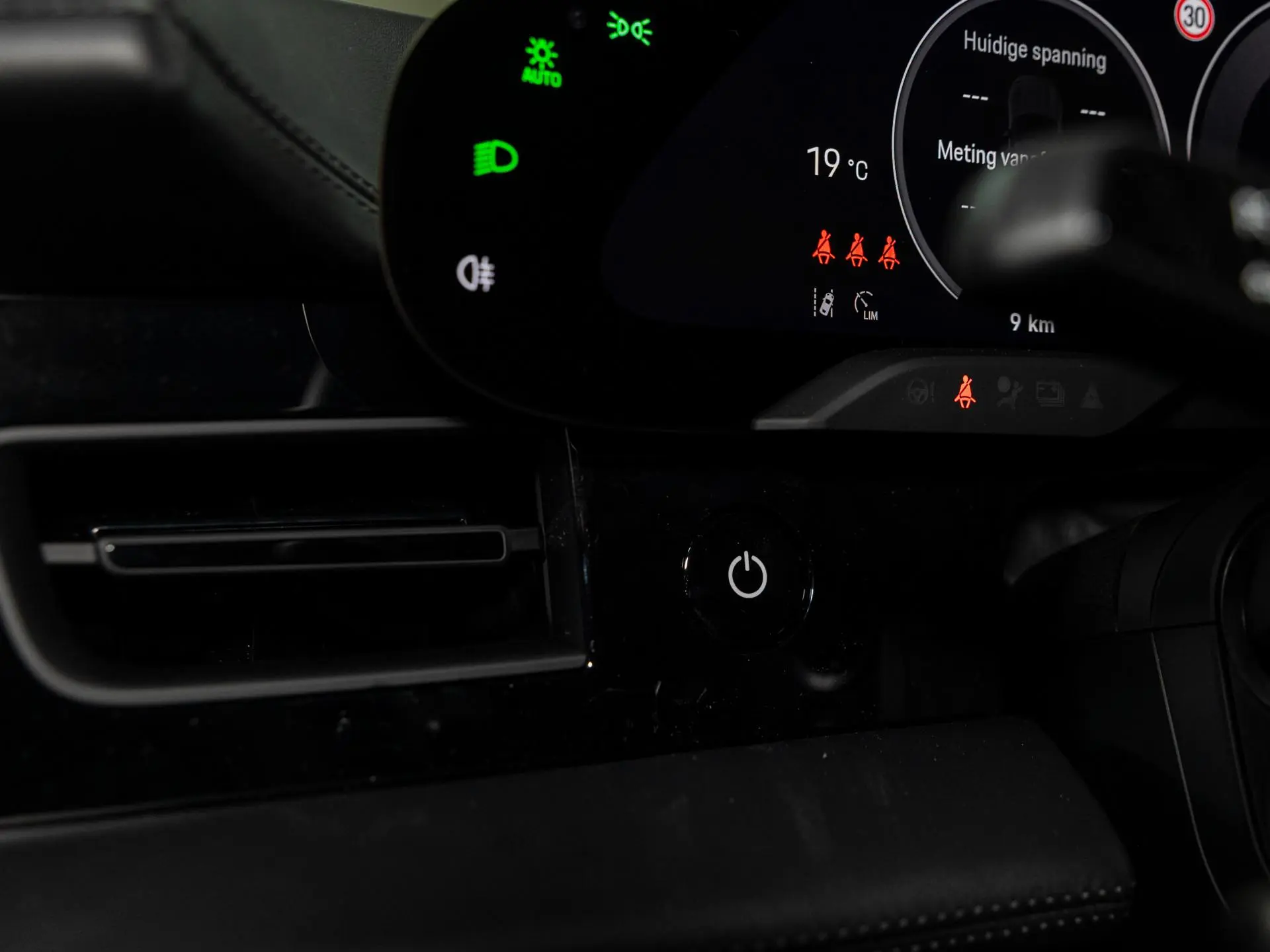 Taycan Sport Turismo Black Edition