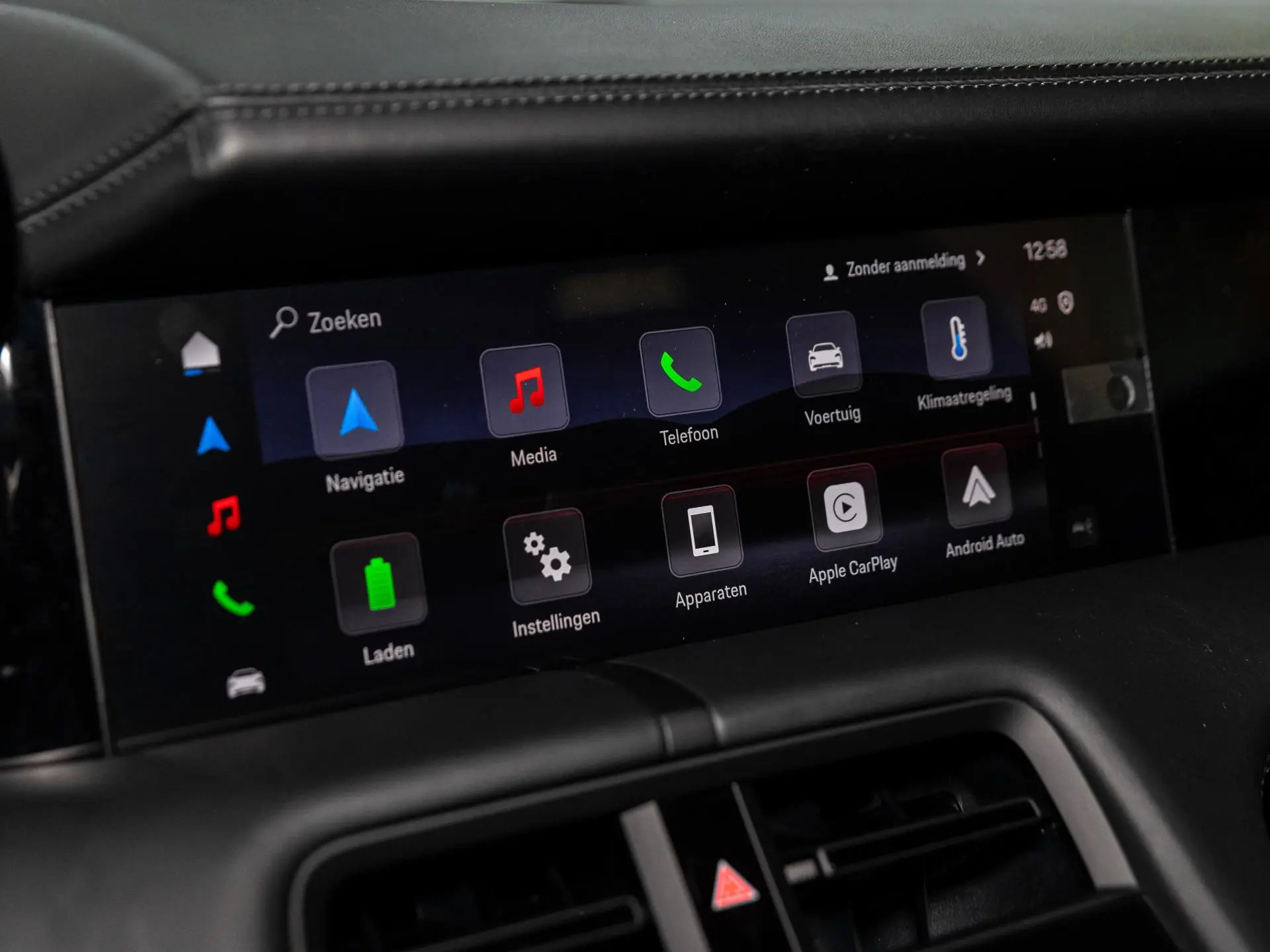 Taycan Sport Turismo Black Edition