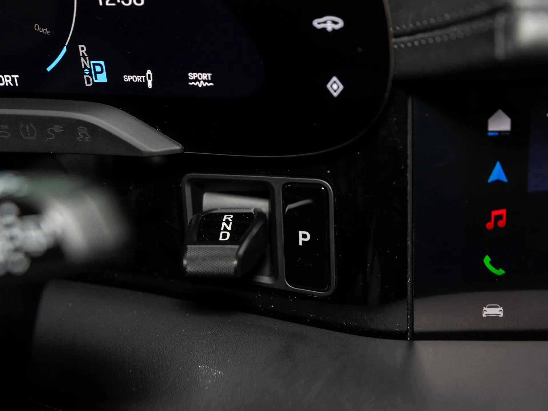 Taycan Sport Turismo Black Edition