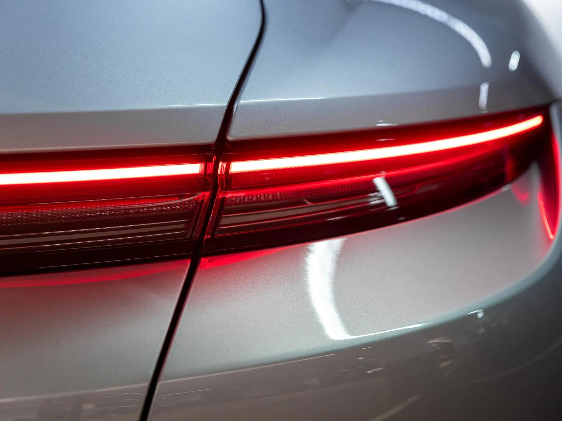 Taycan Sport Turismo Black Edition