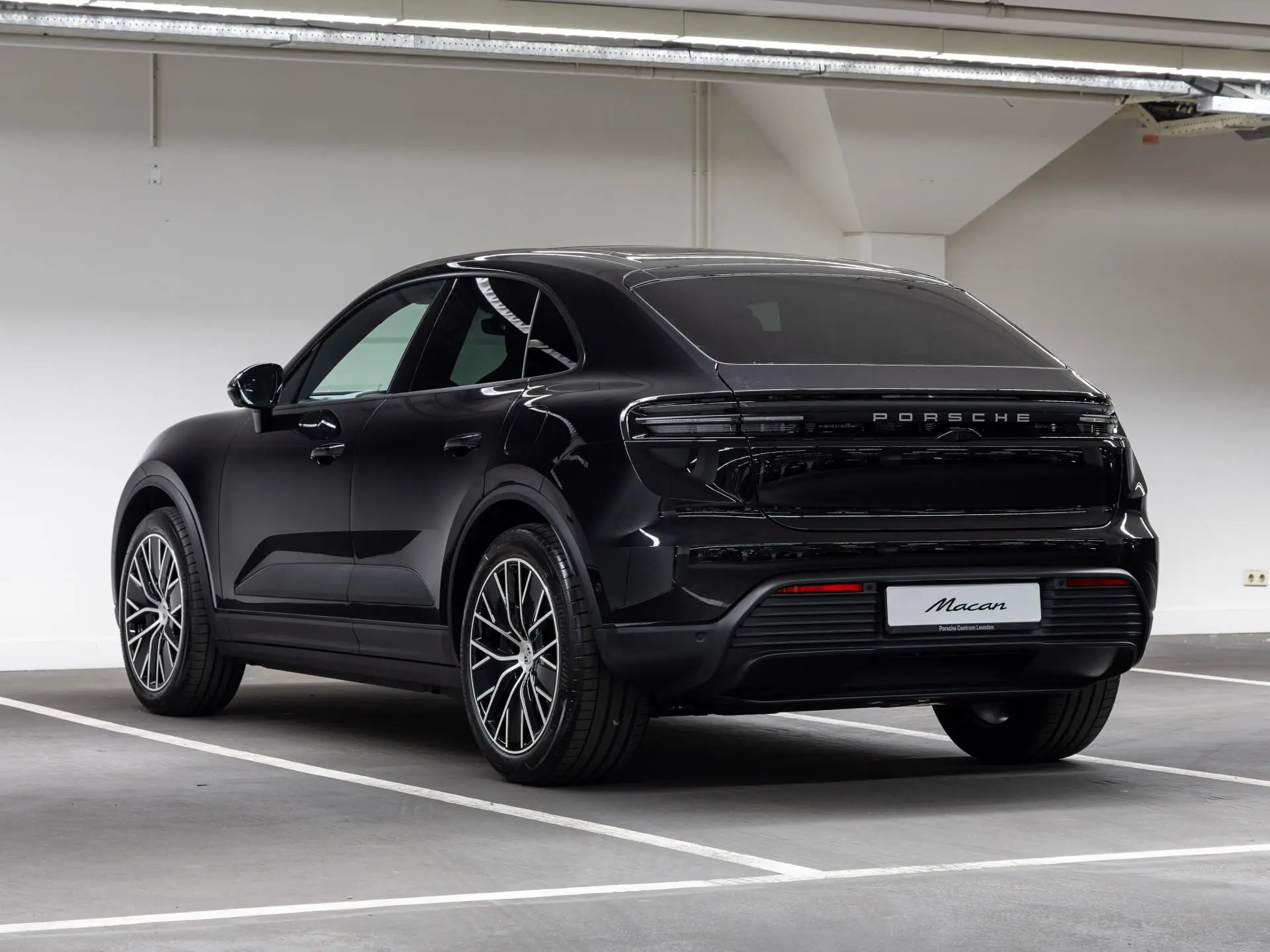 Macan 4