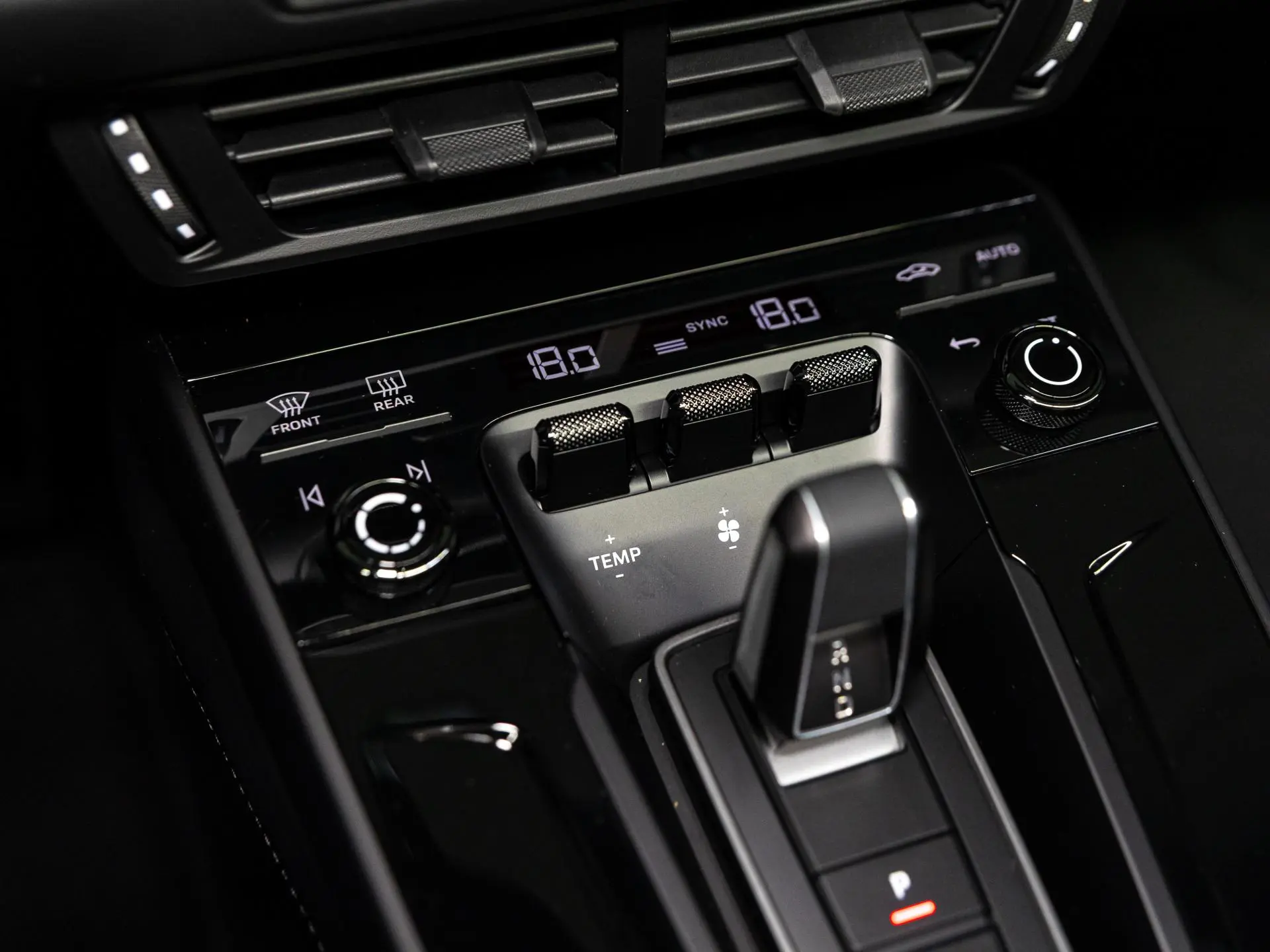 911 Carrera 4 GTS Cabriolet