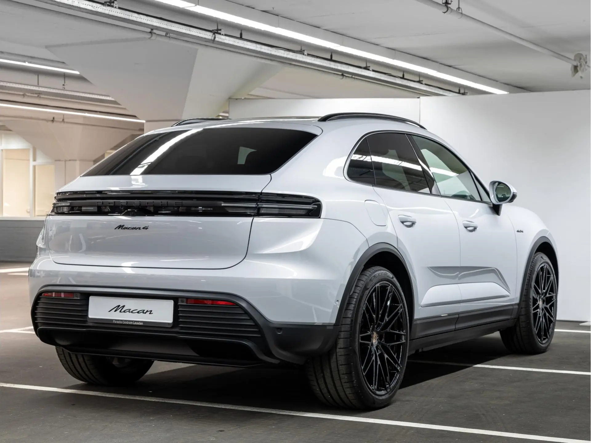 Macan 4
