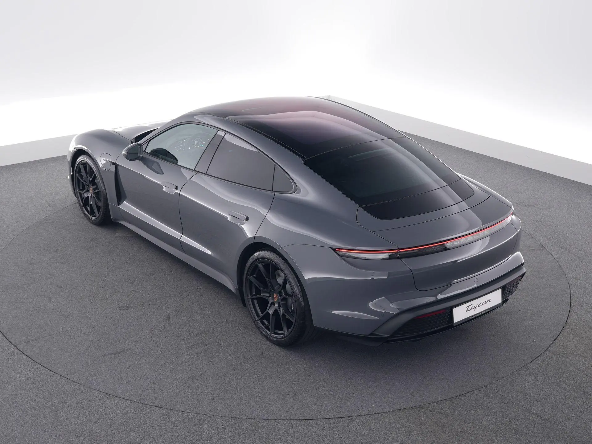 Taycan 4