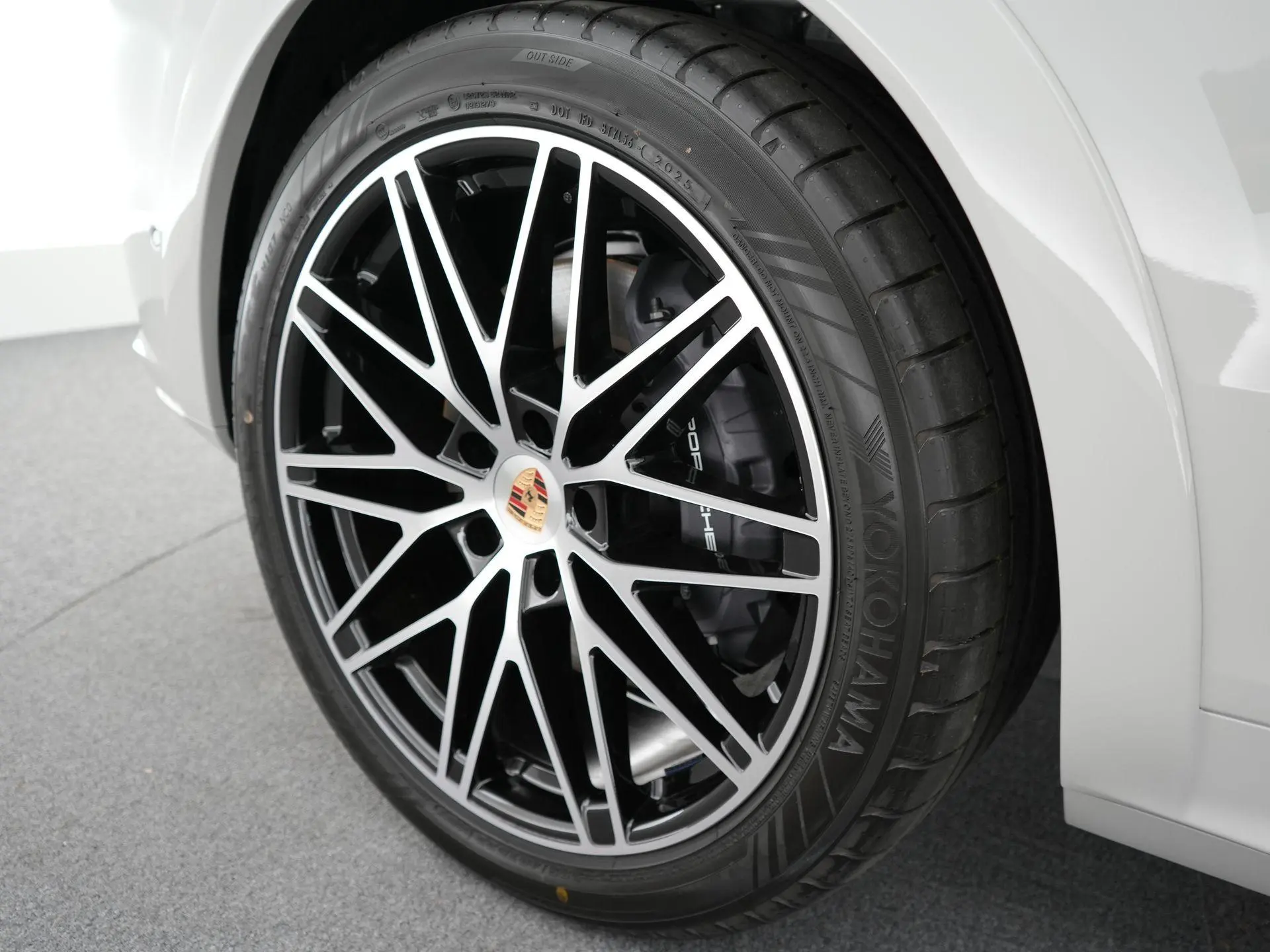 Cayenne E-Hybrid Black Edition Coupé