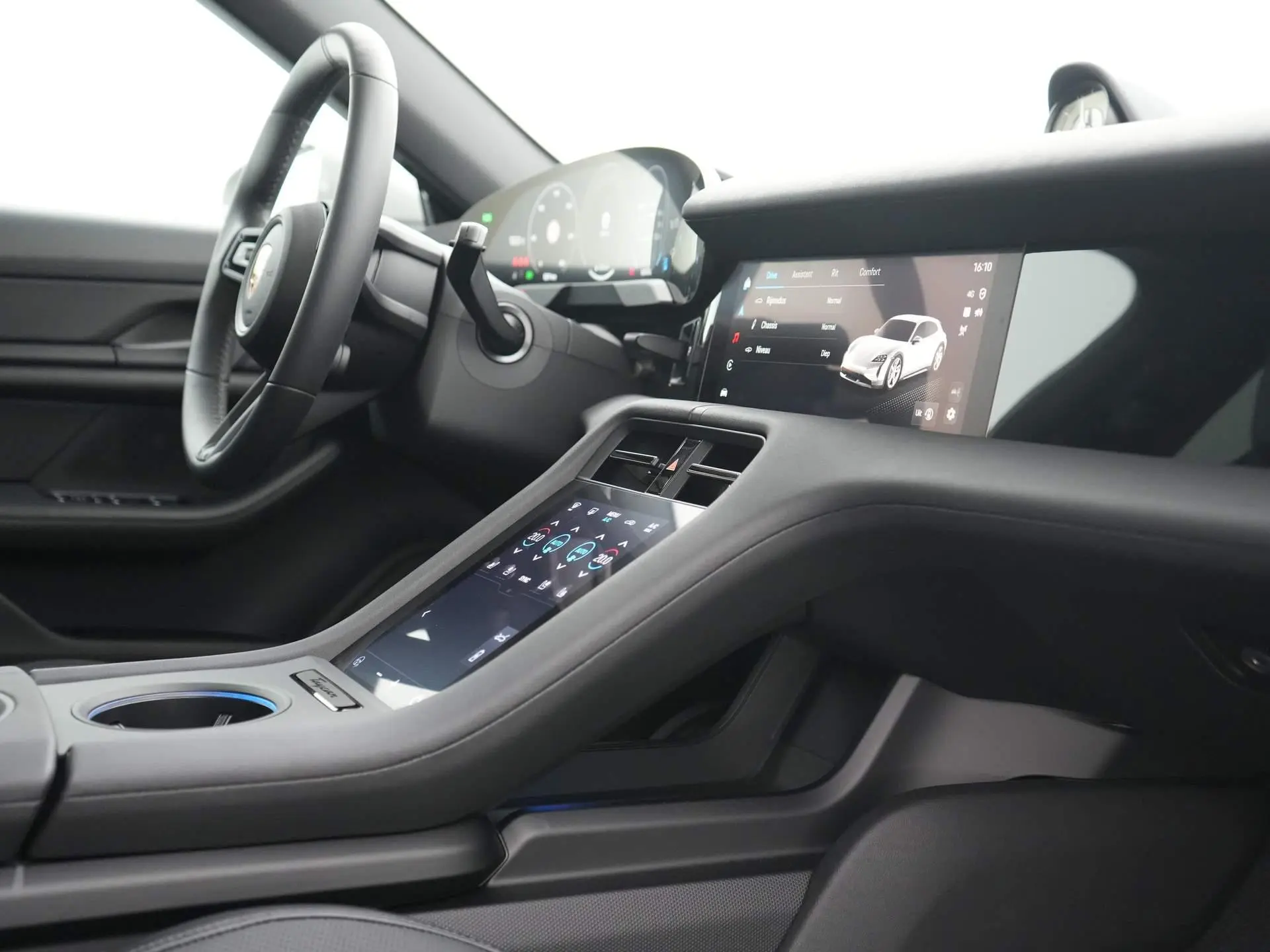 Taycan 4 Cross Turismo