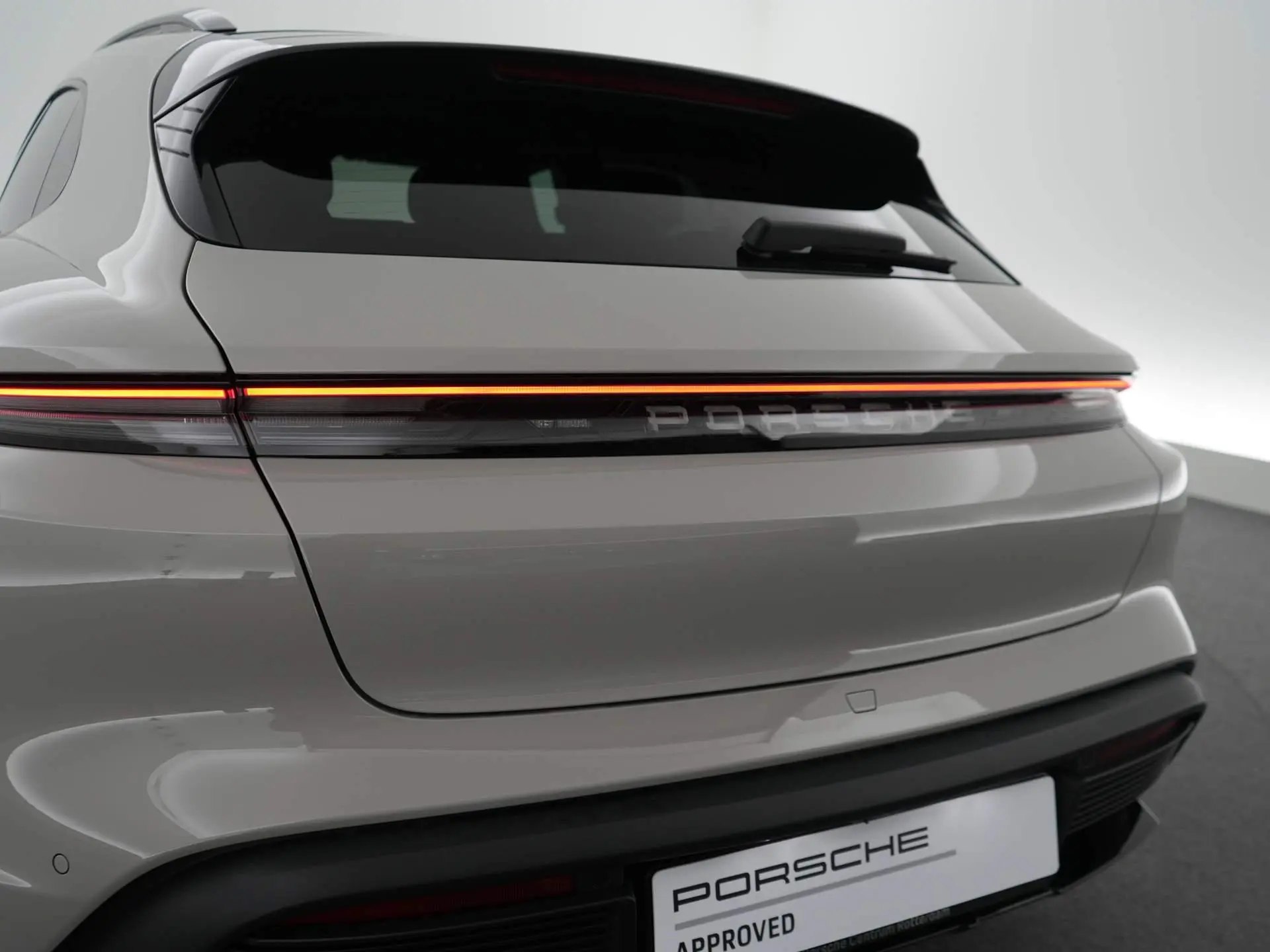 Taycan 4 Cross Turismo