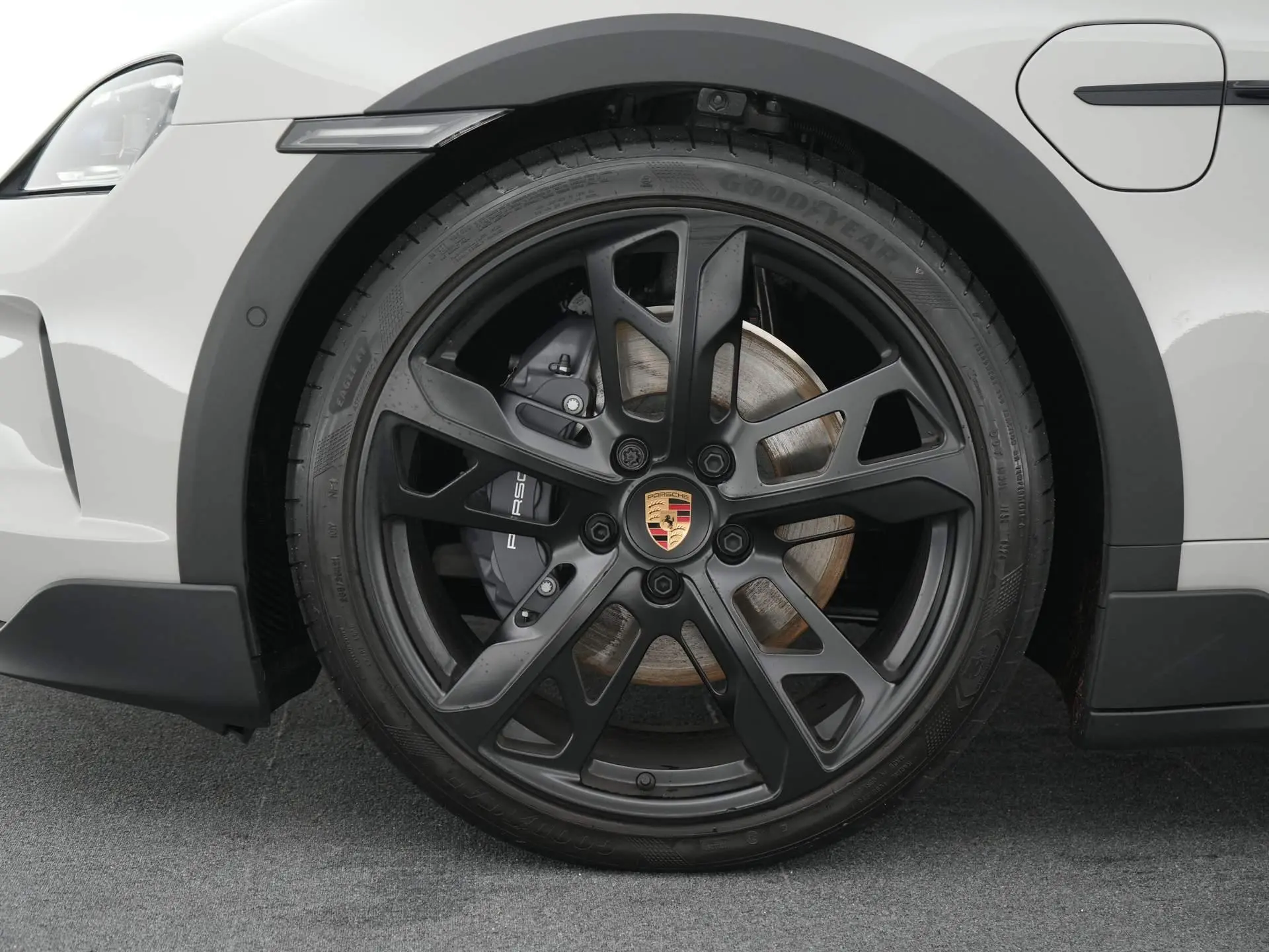 Taycan 4 Cross Turismo