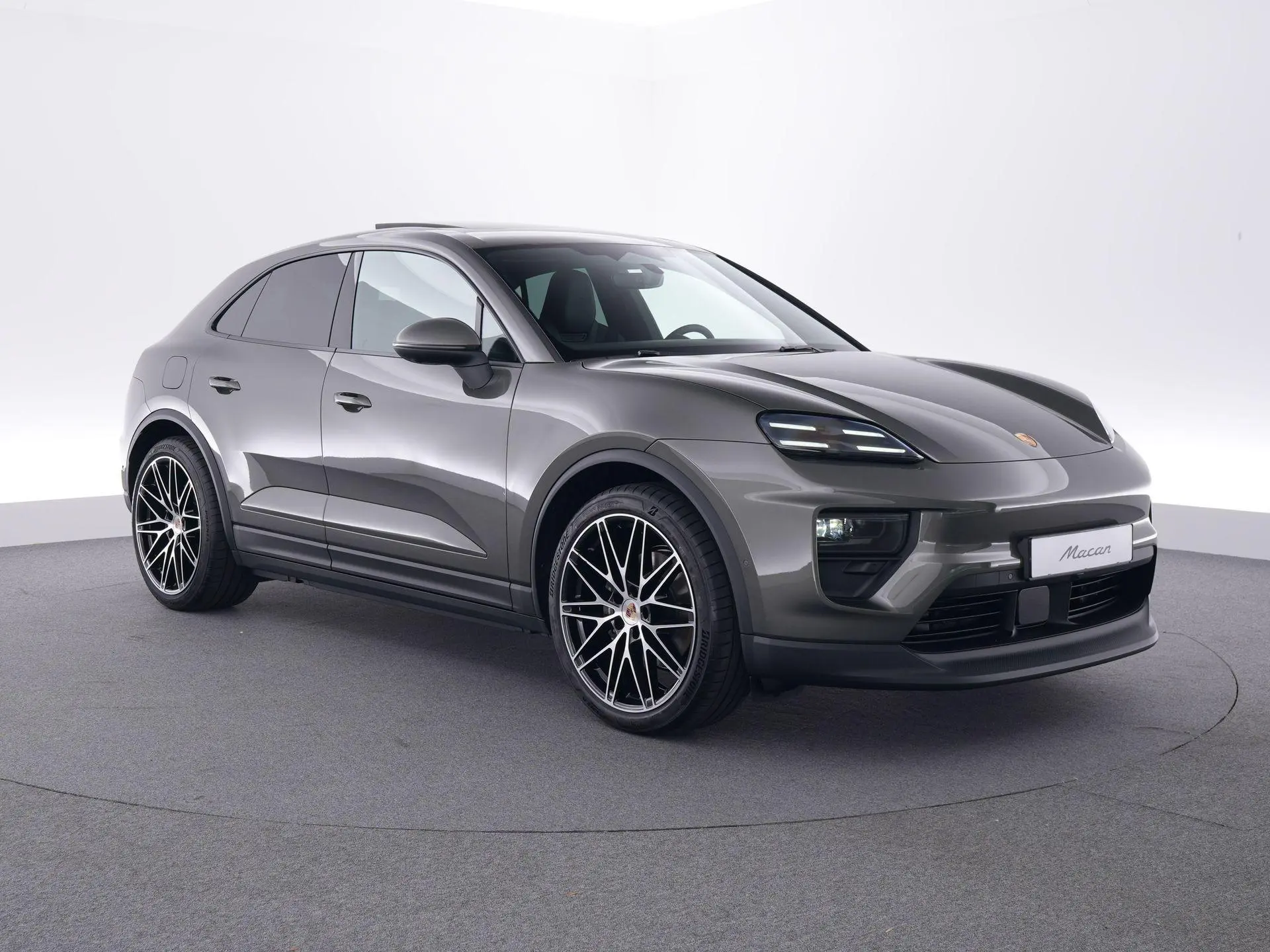 Macan 4