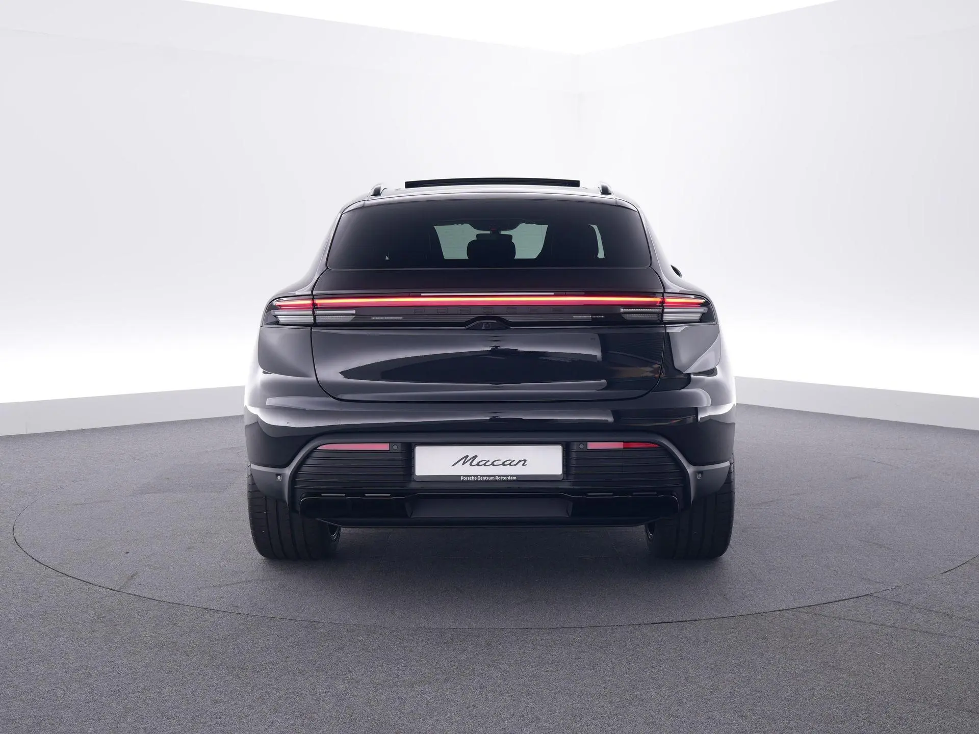 Macan 4
