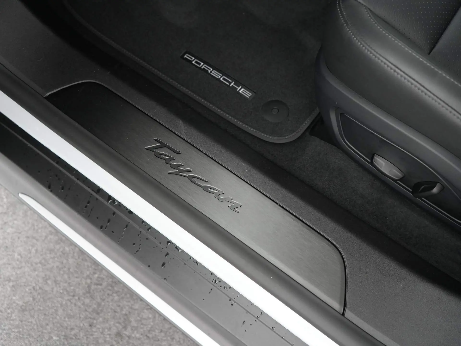 Taycan Sport Tursimo